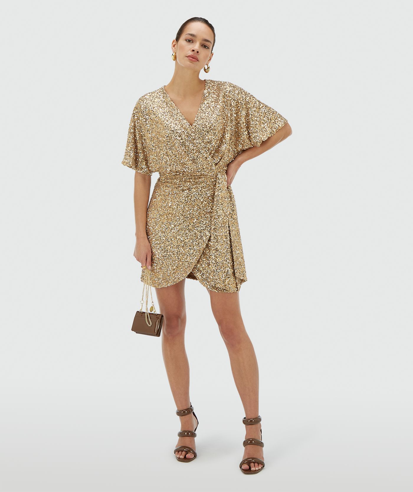 ELKE regular fit wrap dress with sequins Gold Silver l JOSH V | Official online shop ELKE regular fit wrap dress with sequins Gold Silver l JOSH V | Official online shop