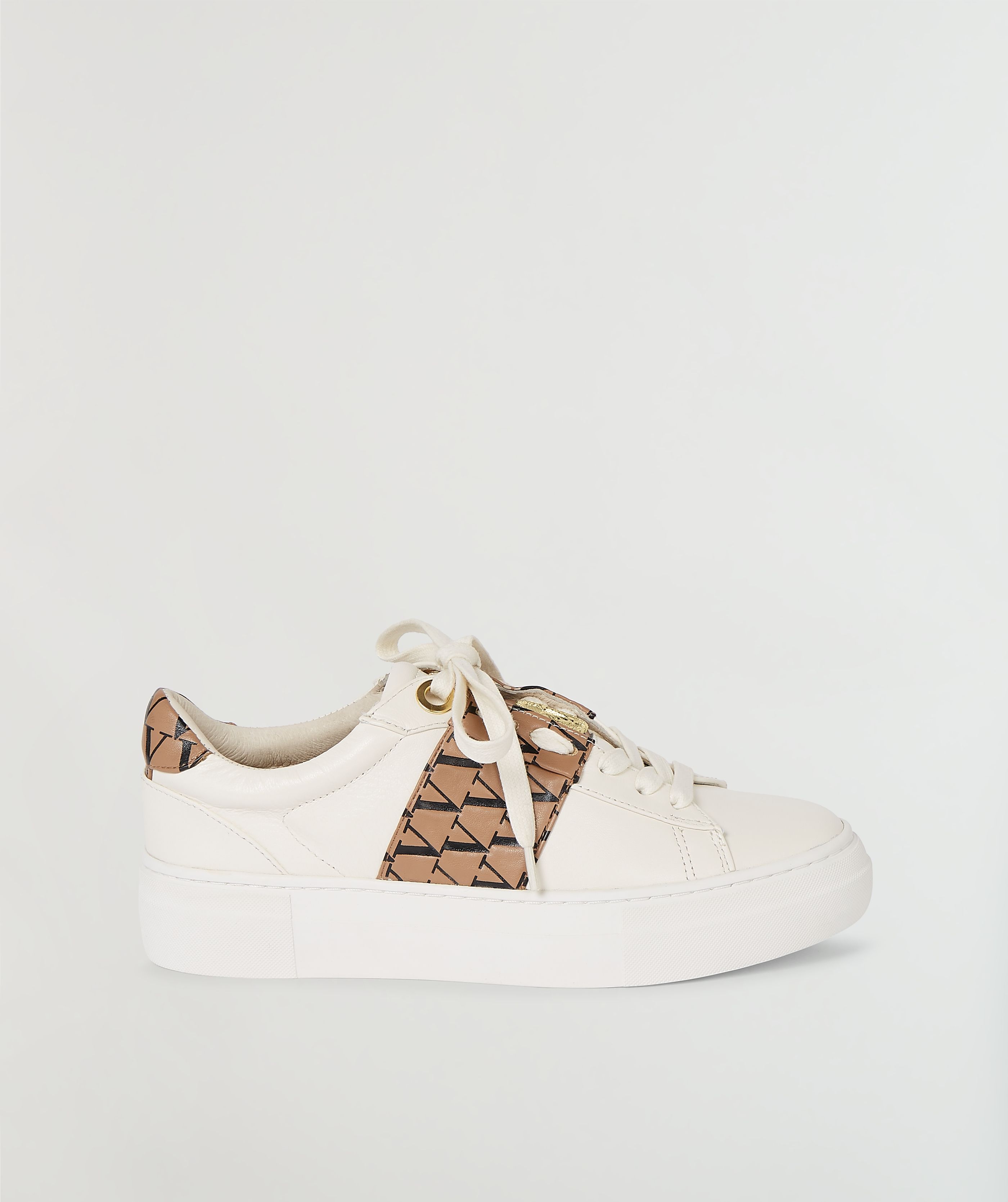 Josh v leo sneakers on sale