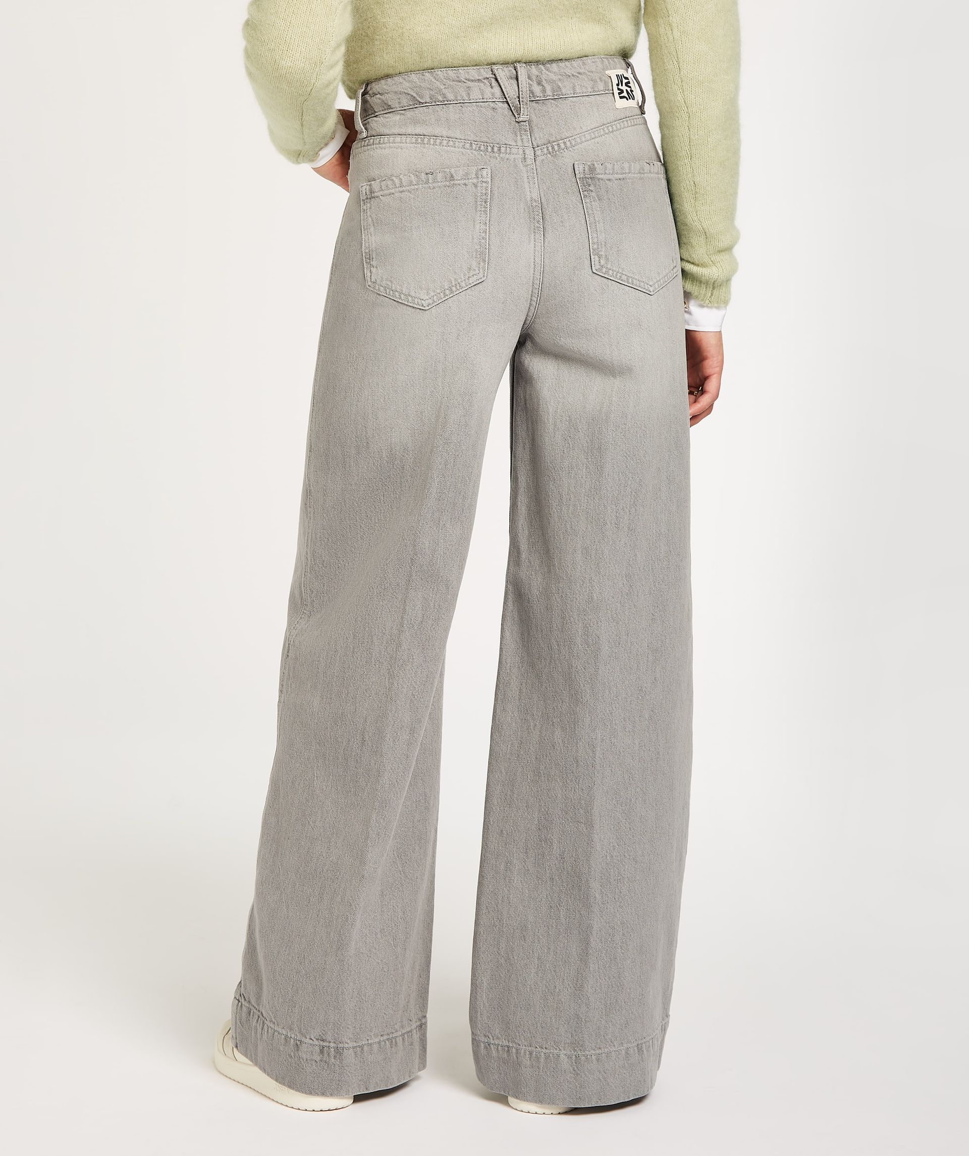 ALINA Mid-Rise Wide Leg Jeans