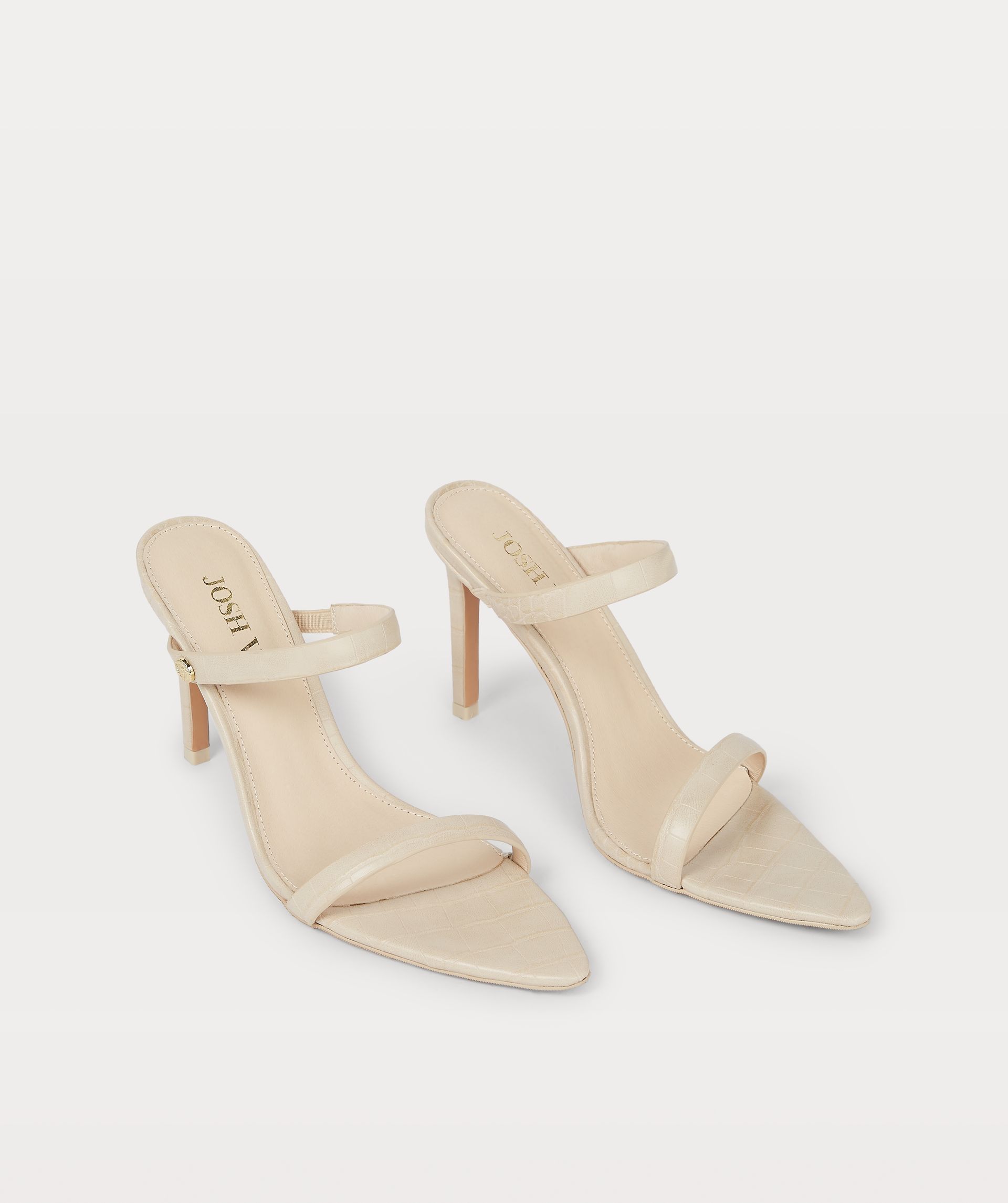 AMANDA Heels