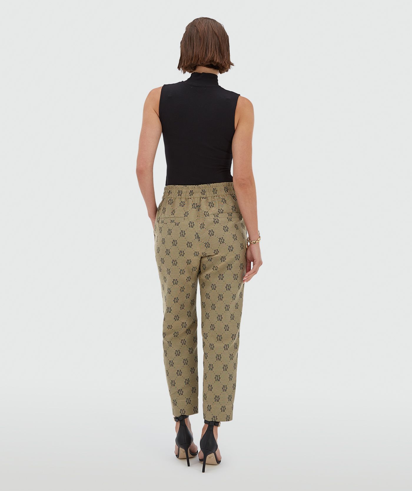 BRIARY Mid-Rise Tapered Fit Hose