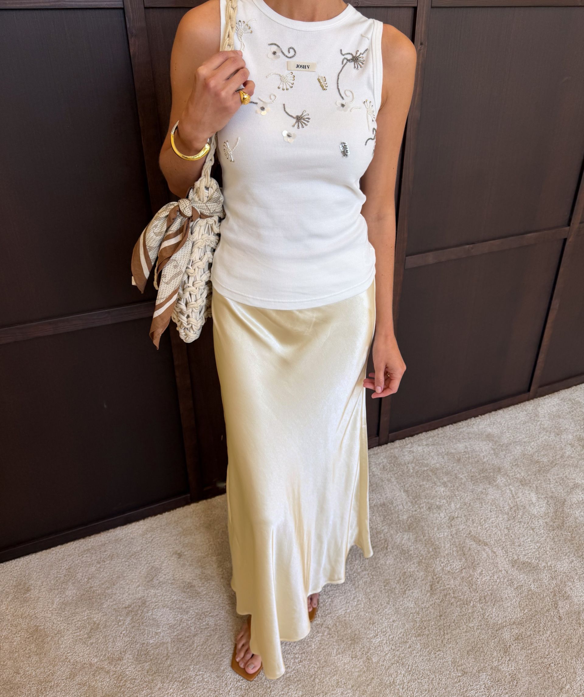 JV-CALIX slim fit top with pearl details