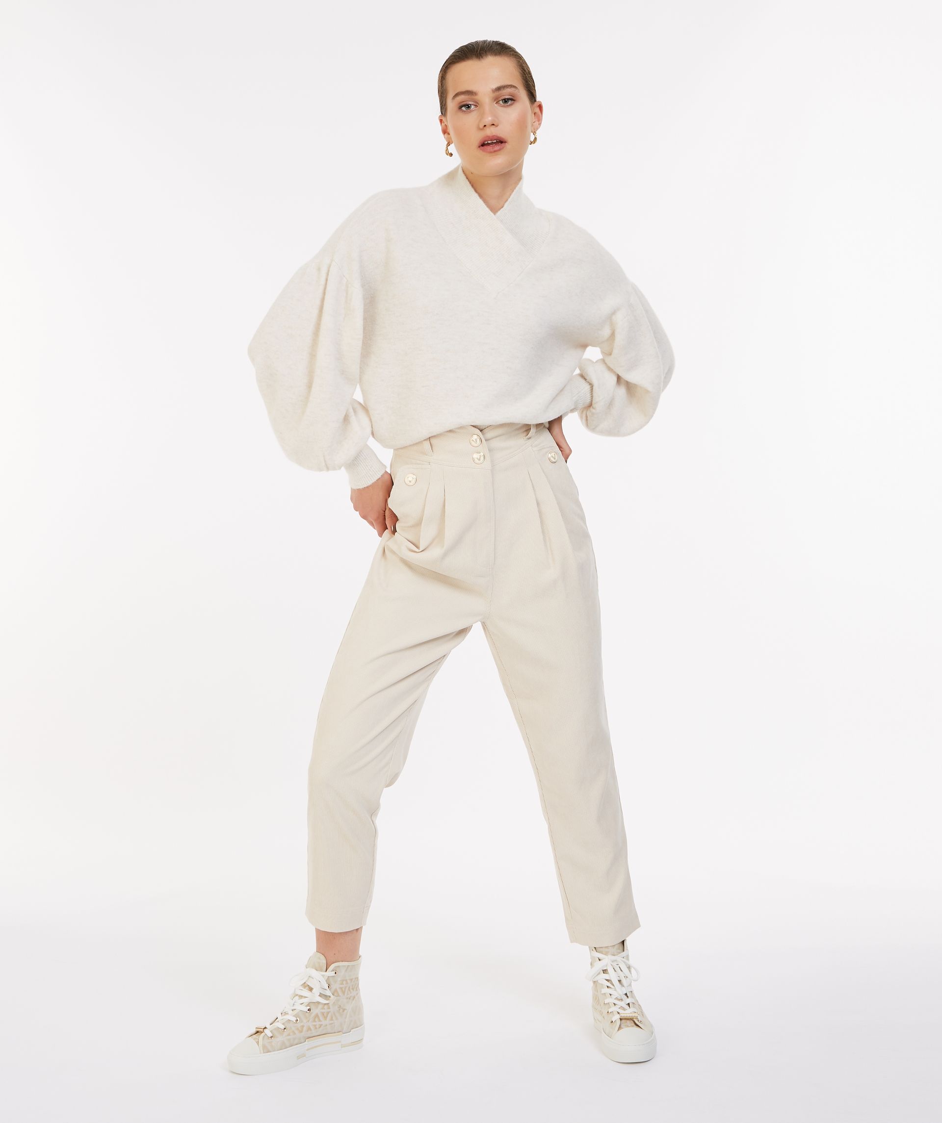 CARTER Sweater