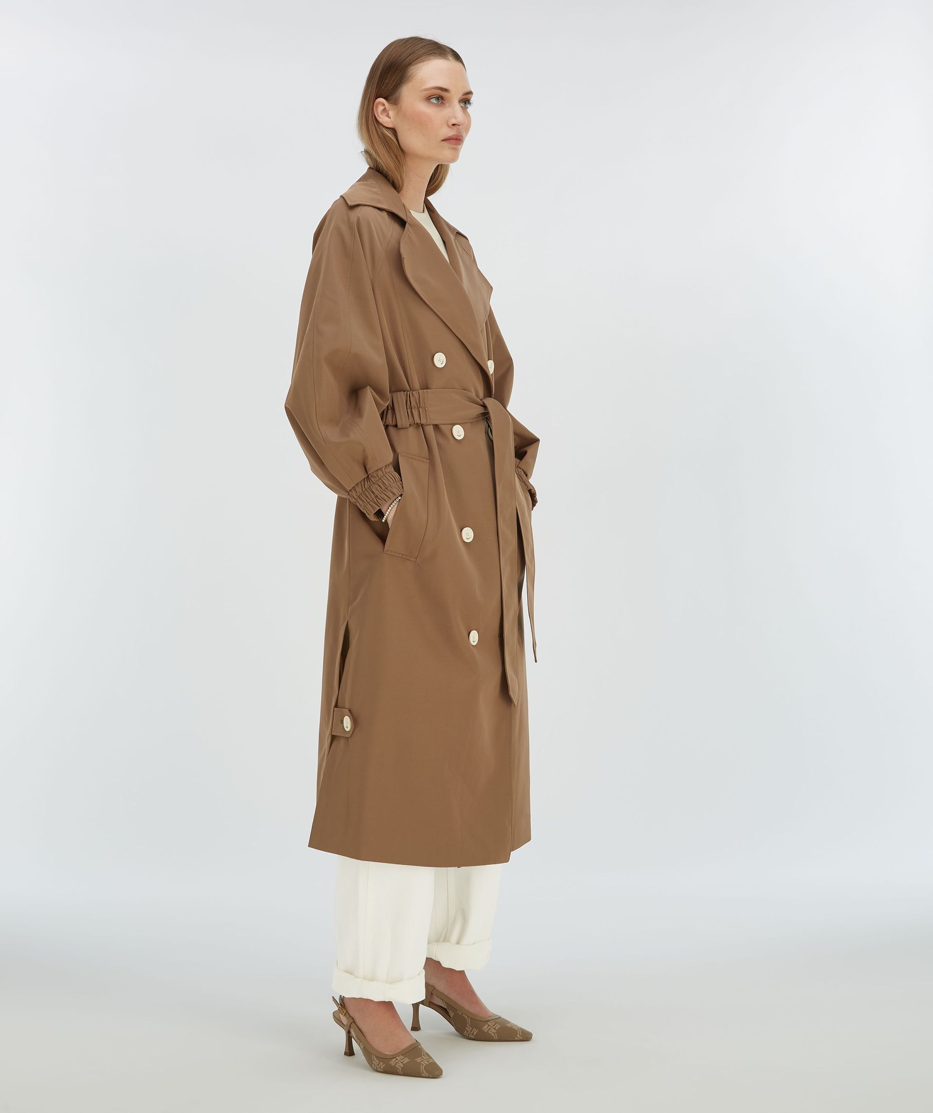 CELINE Trenchcoat mit metallischer Innenseite