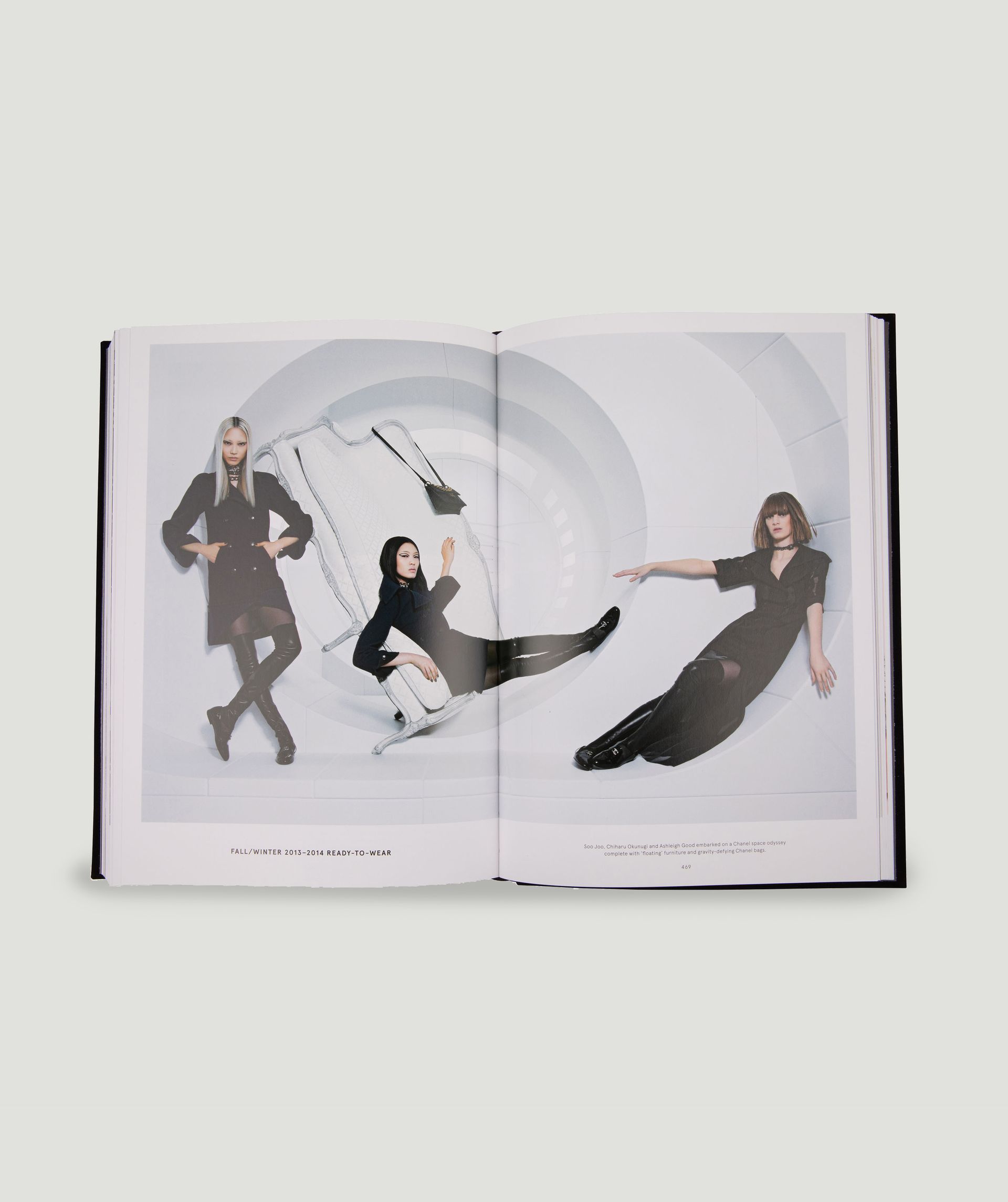 CHANEL The Karl Lagerfeld Campaigns Tischbuch  