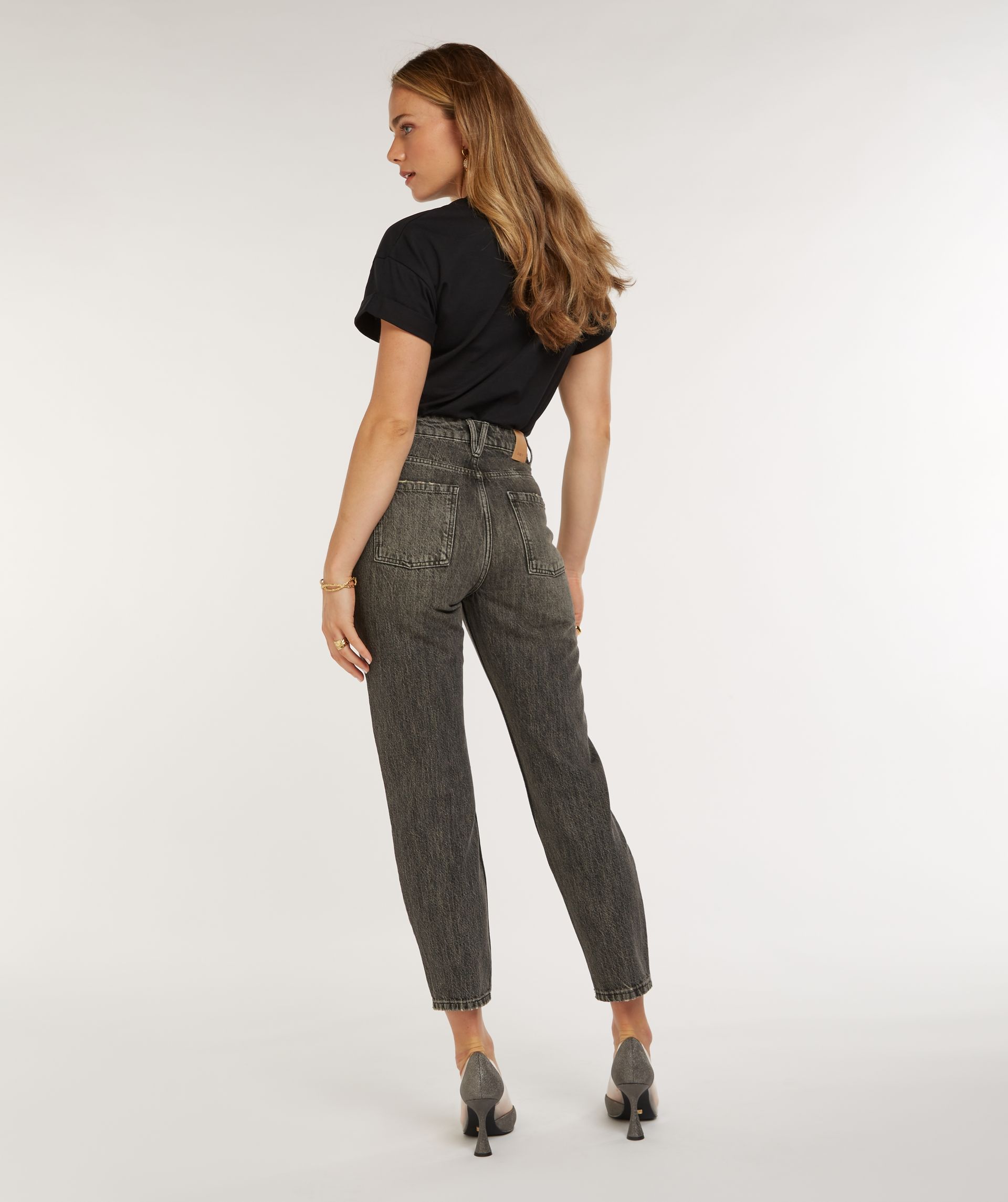 DALIA hochgeschittene girlfriend jeans