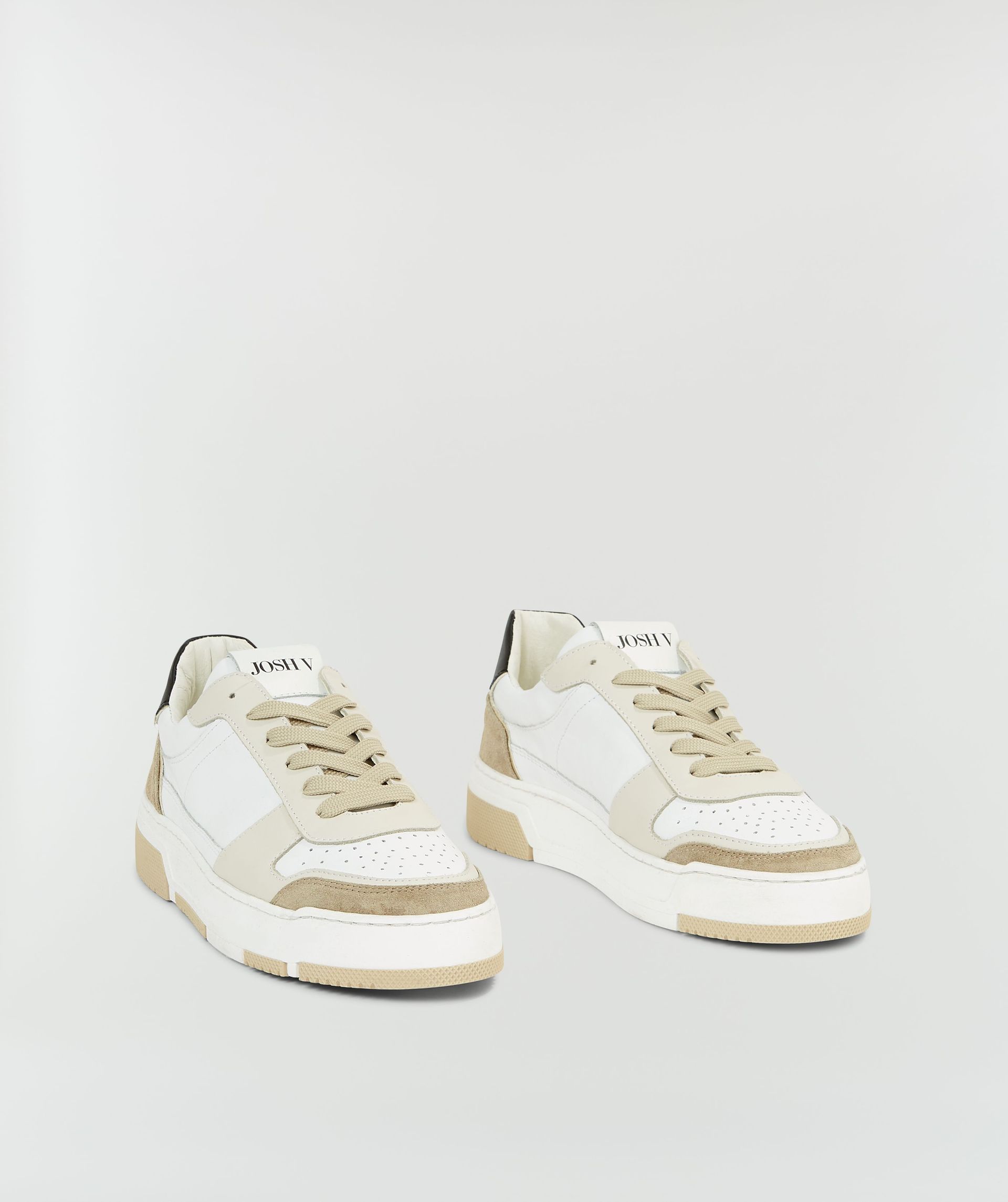 DELIA leather sneakers