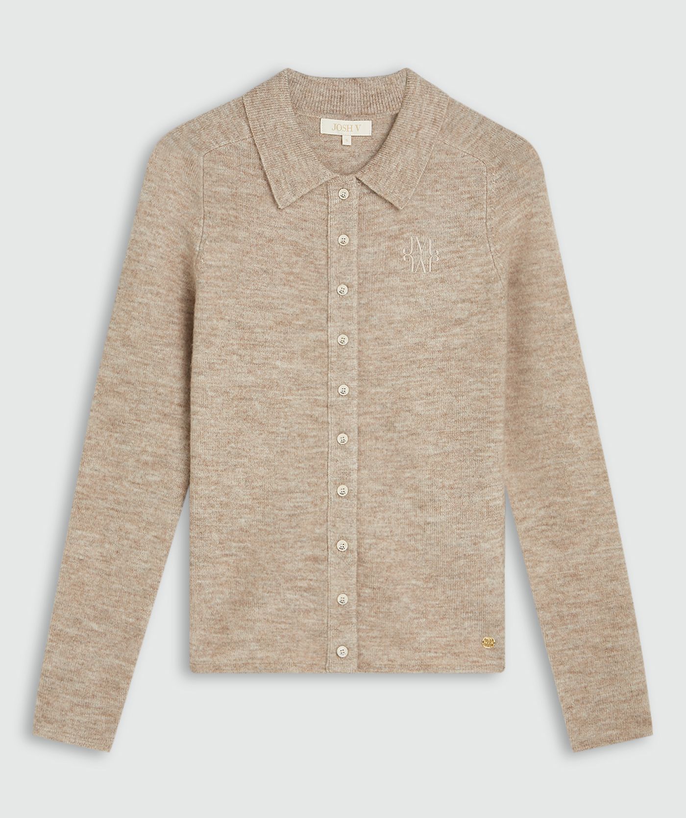 Beige vest met kraag en witte knoopjes zonder model, weergegeven op een lichtgrijze achtergrond