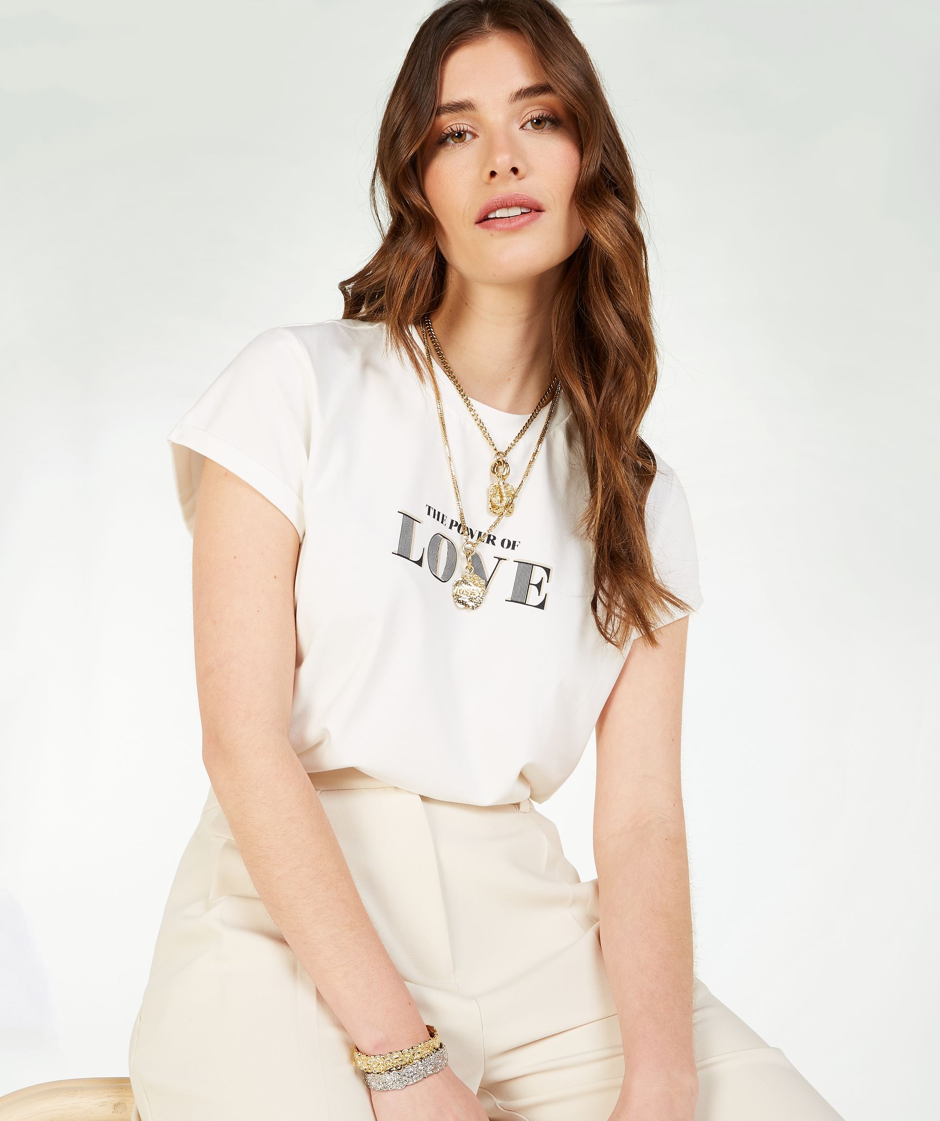 DORA POWER OF LOVE T-shirt