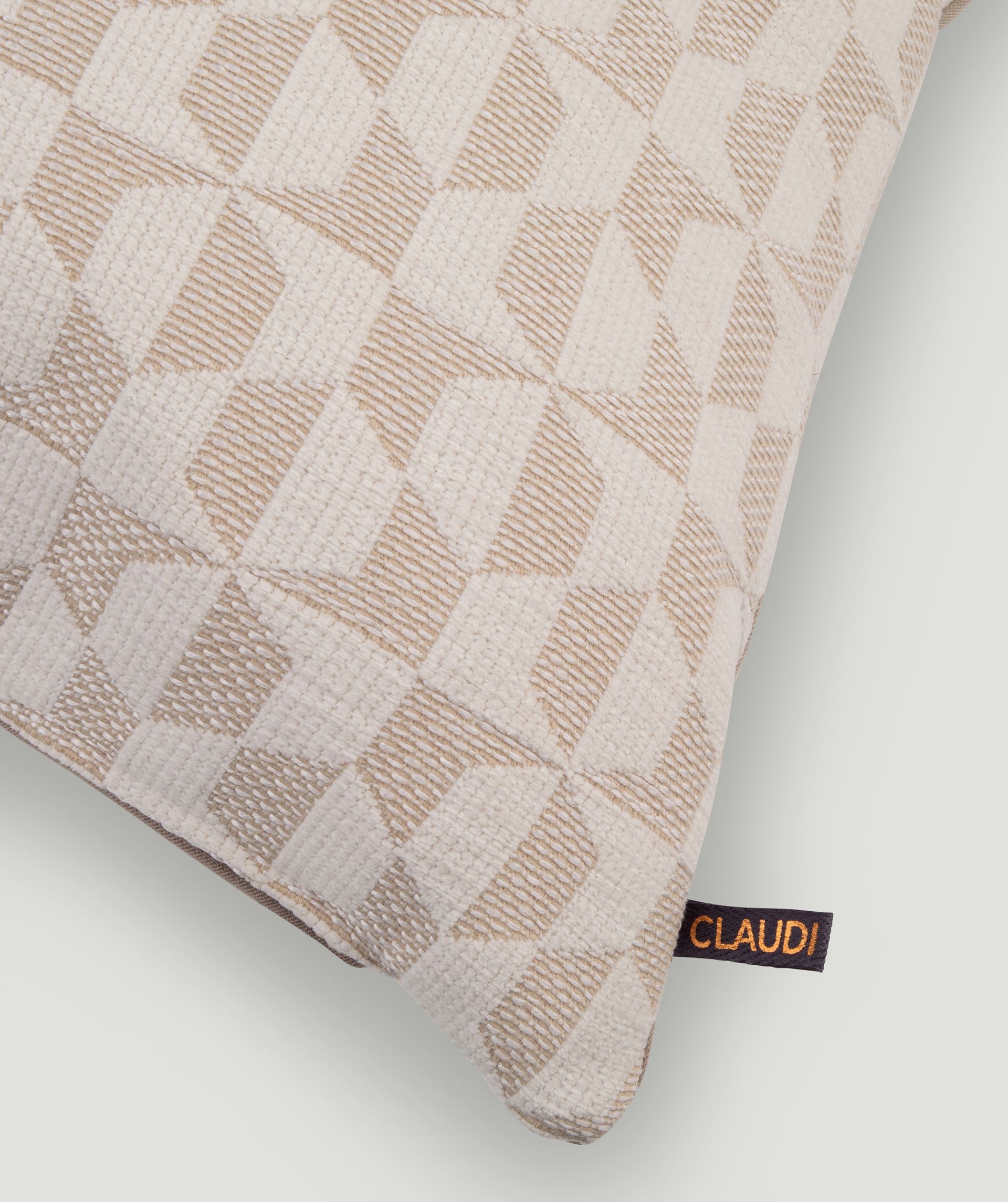 Gabri decorative cushion- CLAUDI