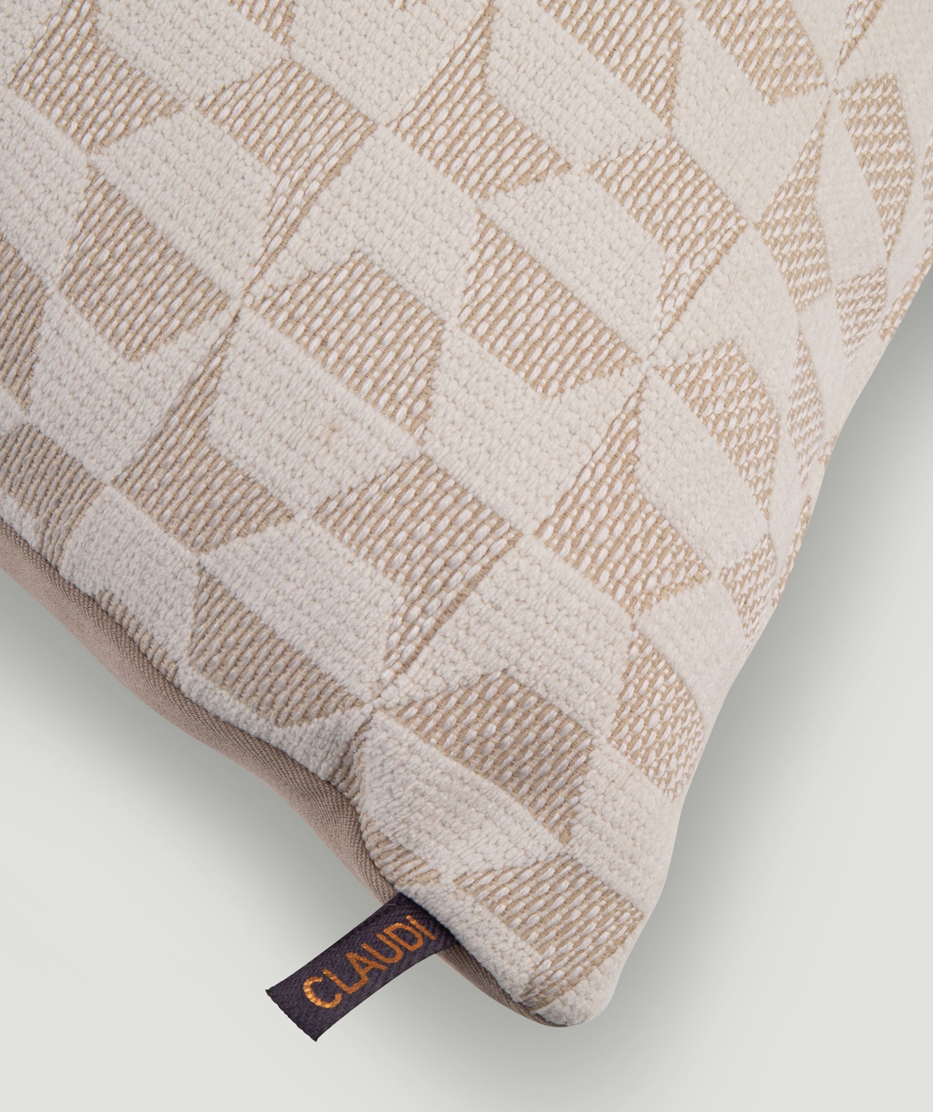 Gabri decorative cushion - CLAUDI