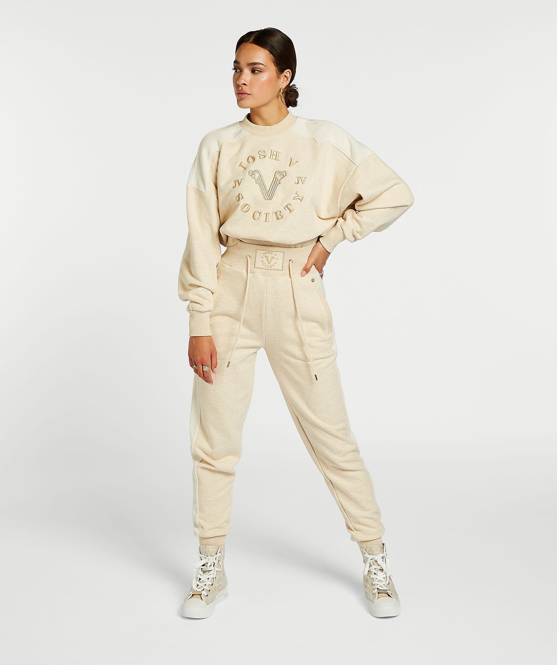 INDIANA Sweater