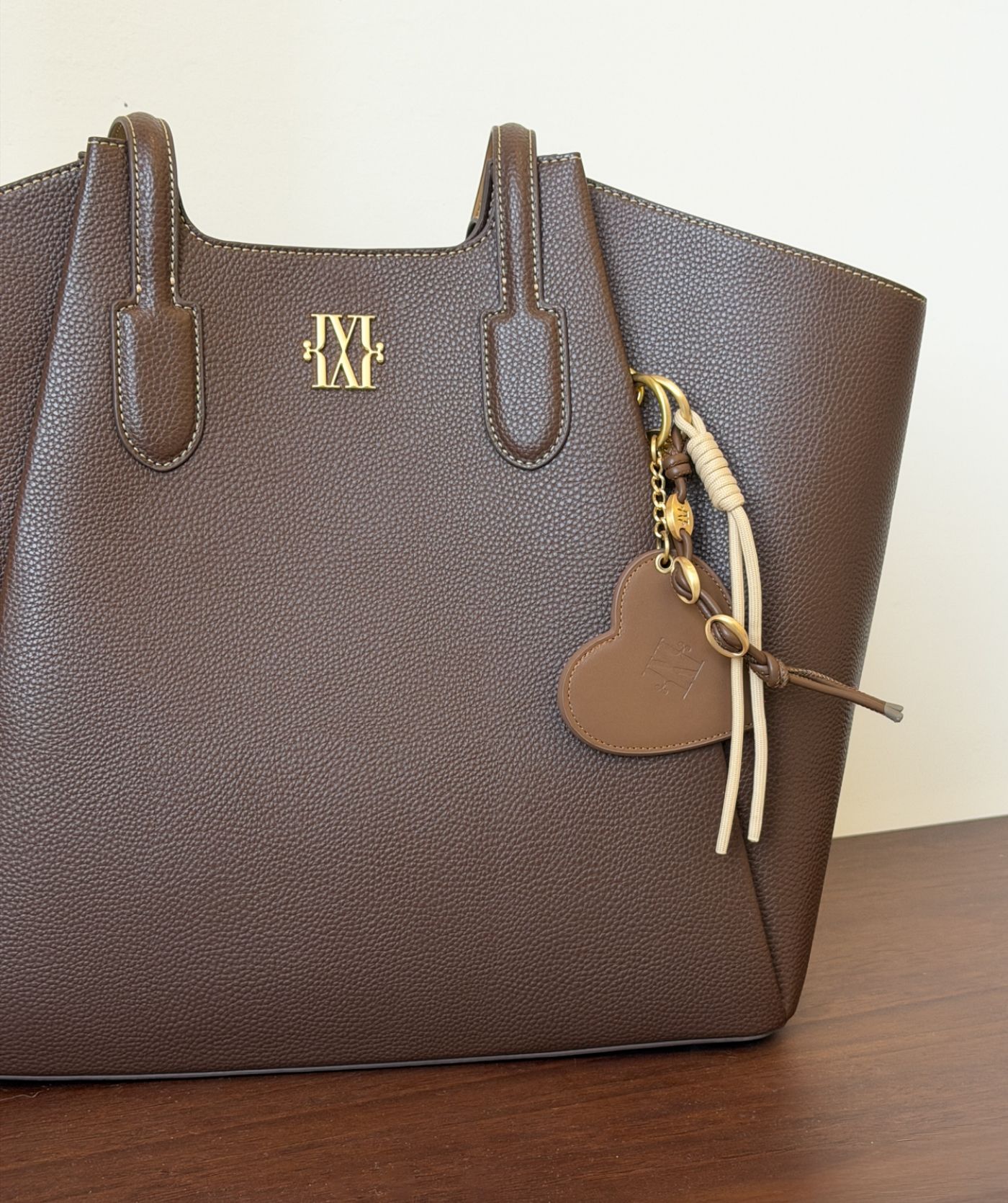 JV-IZA keychain with mirror