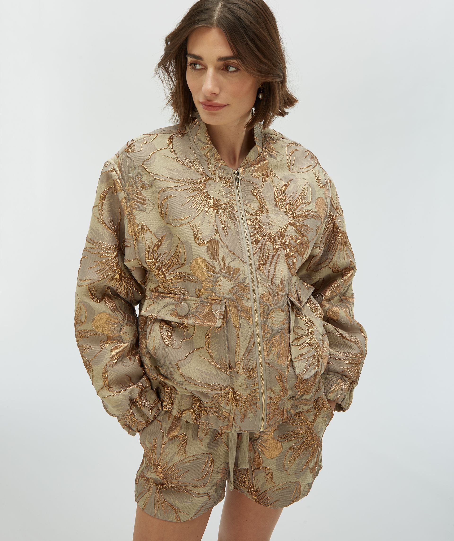 KELSEY oversized bomberjack met metallic details