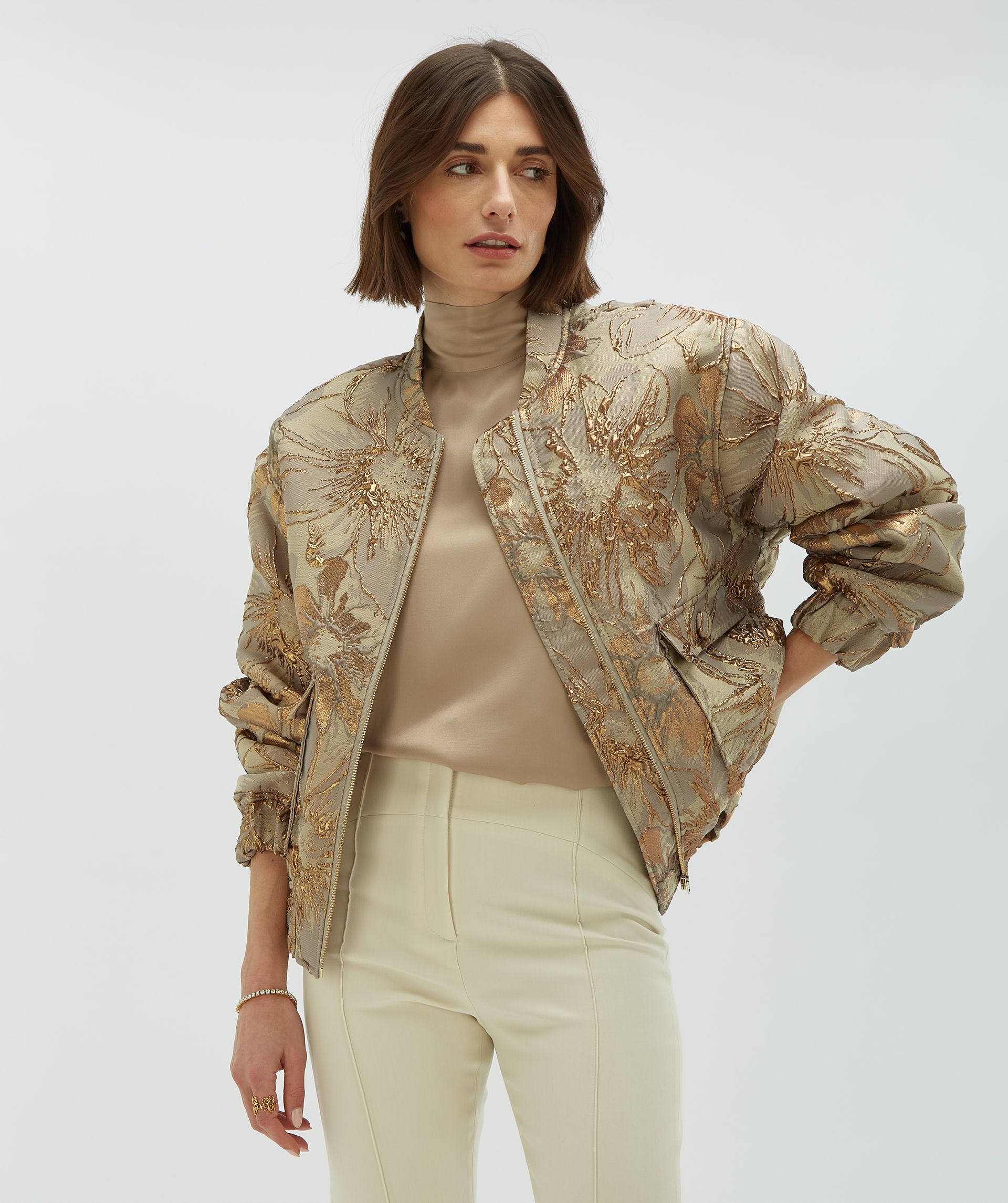 KELSEY oversized bomberjack met metallic details