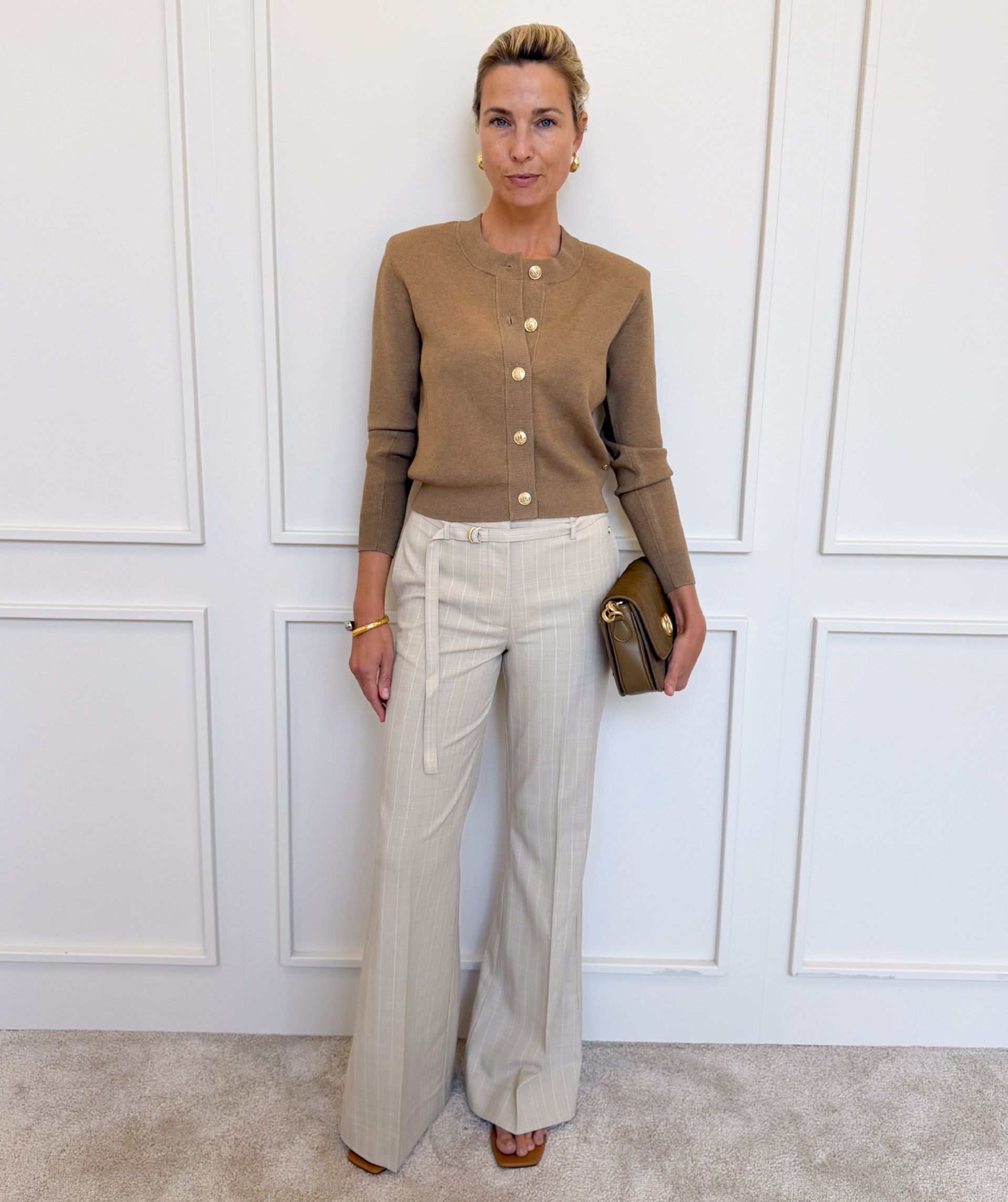 JV-KORA mid rise flared pantalon met krijtstreep