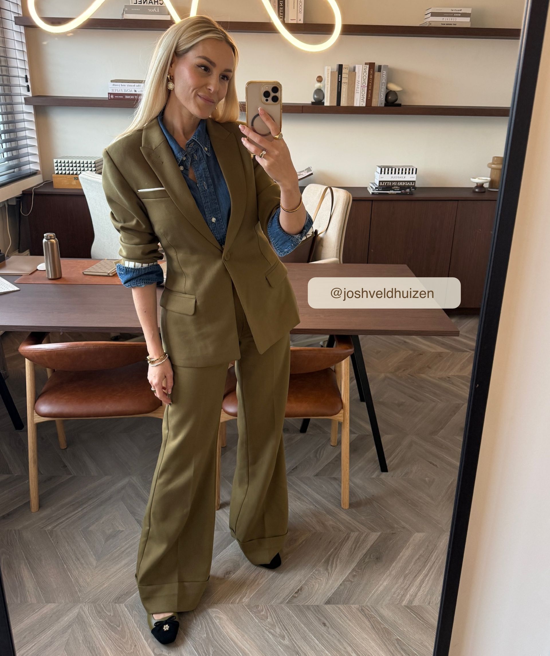 KORIEN mid rise flared pantalon