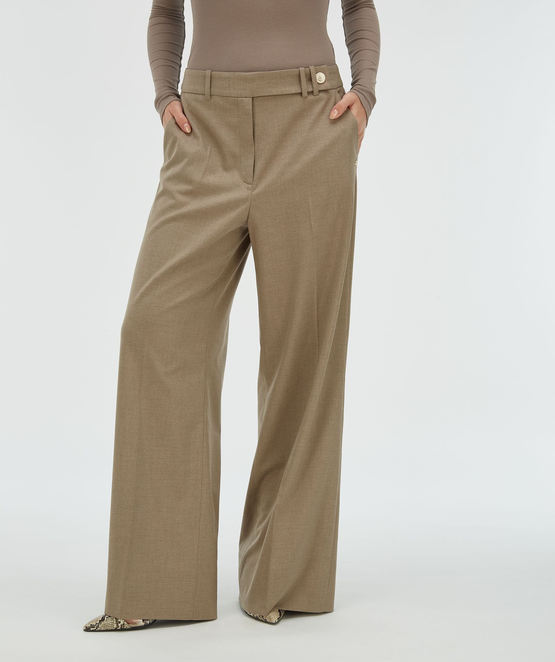 KYRIE wide-leg trousers
