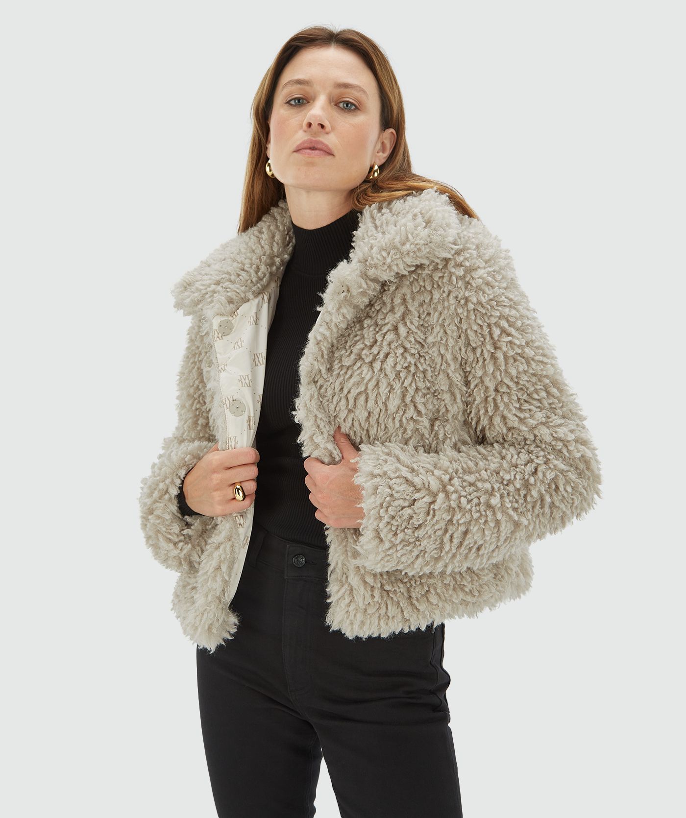 LISA boxy fit fluffy coat