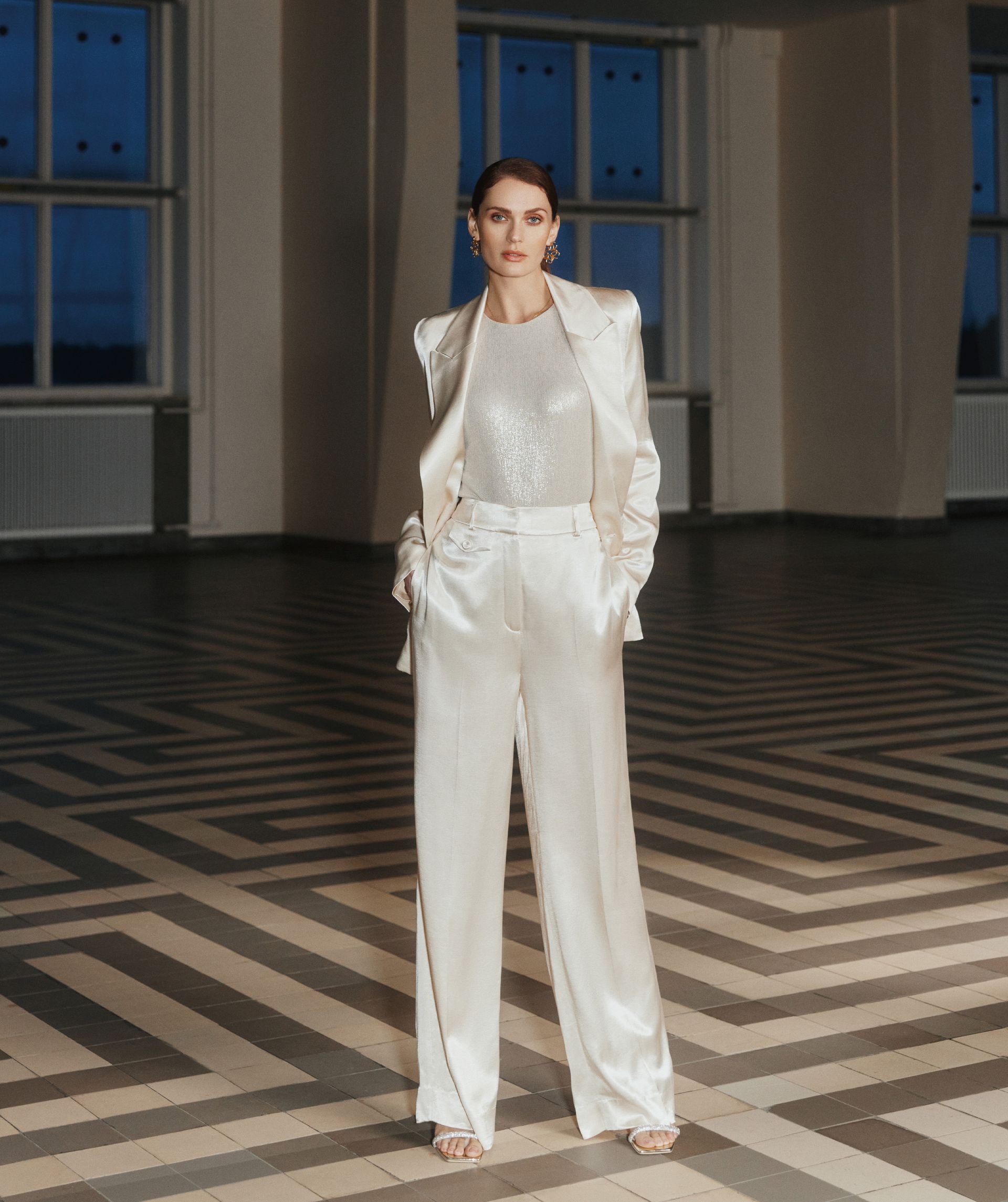 LOLITA straight fit blazer in satin look