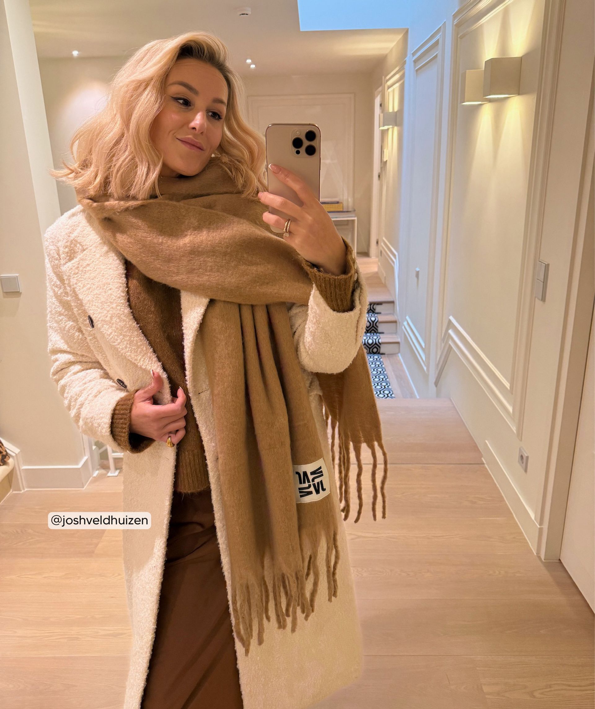 MADELYN scarf