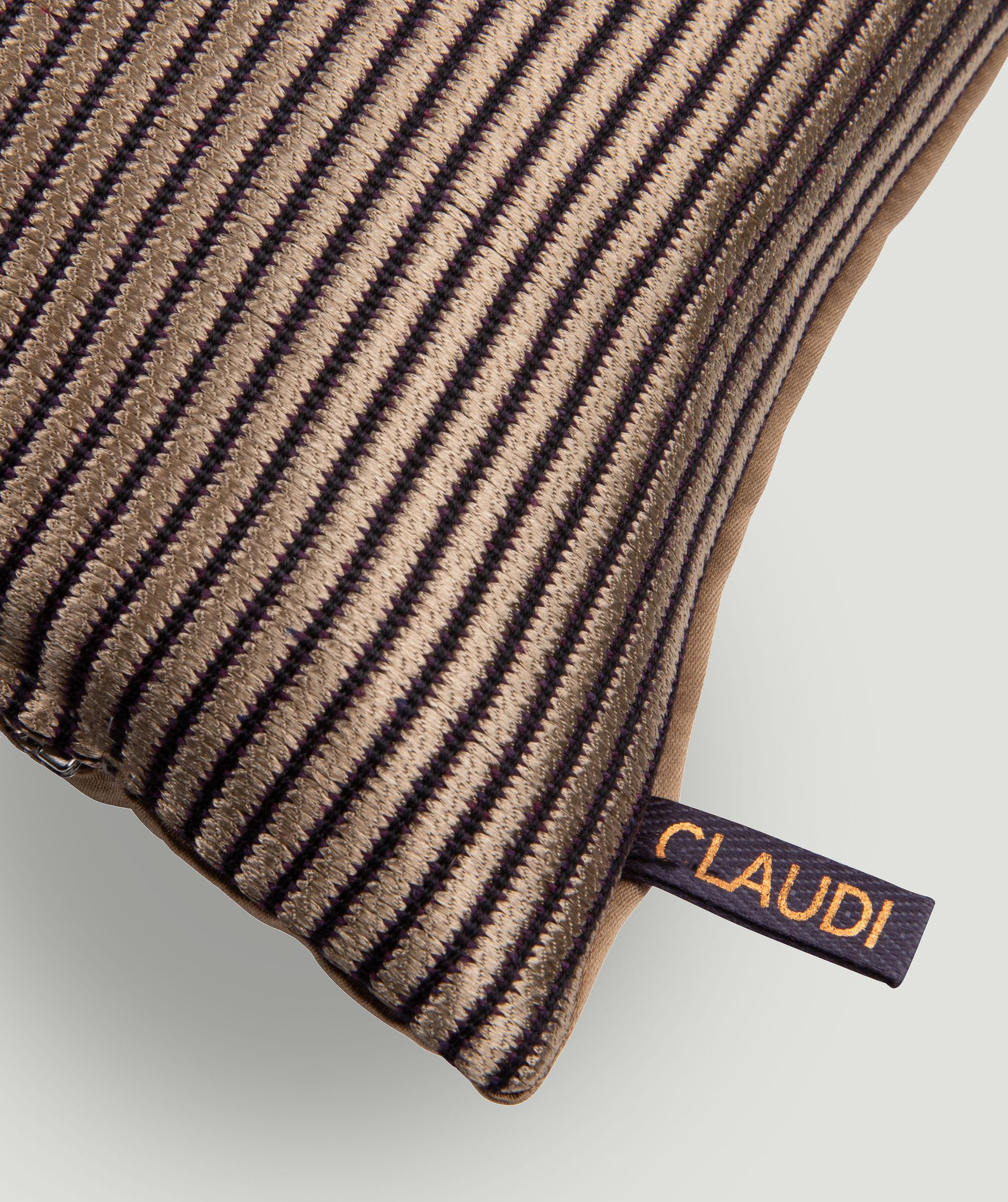Maurice decorative cushion - CLAUDI