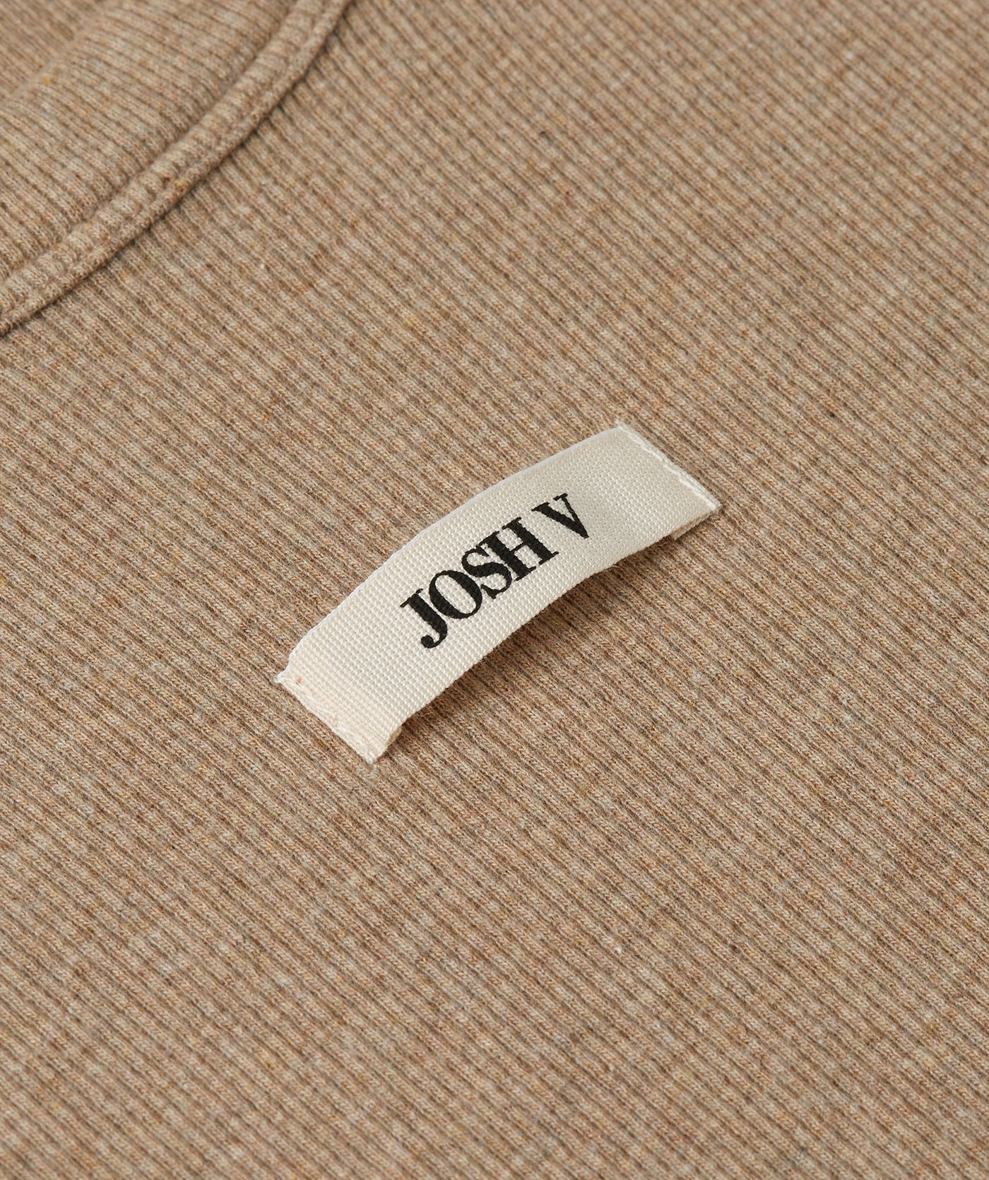 Close-up van een slim fit jurk, in de kleur Khaki Melange