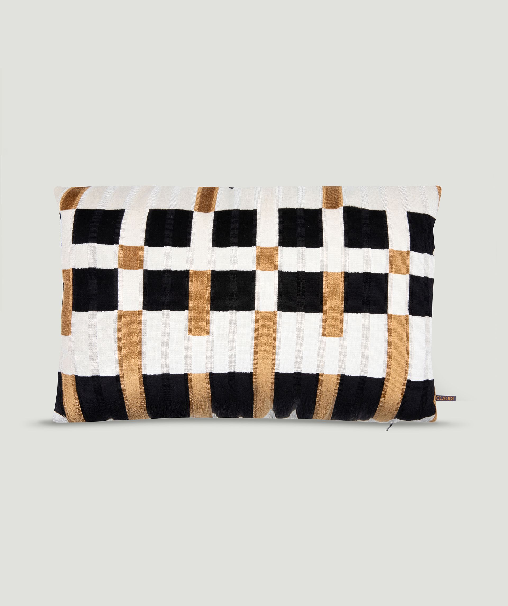 Nora decorative cushion - CLAUDI
