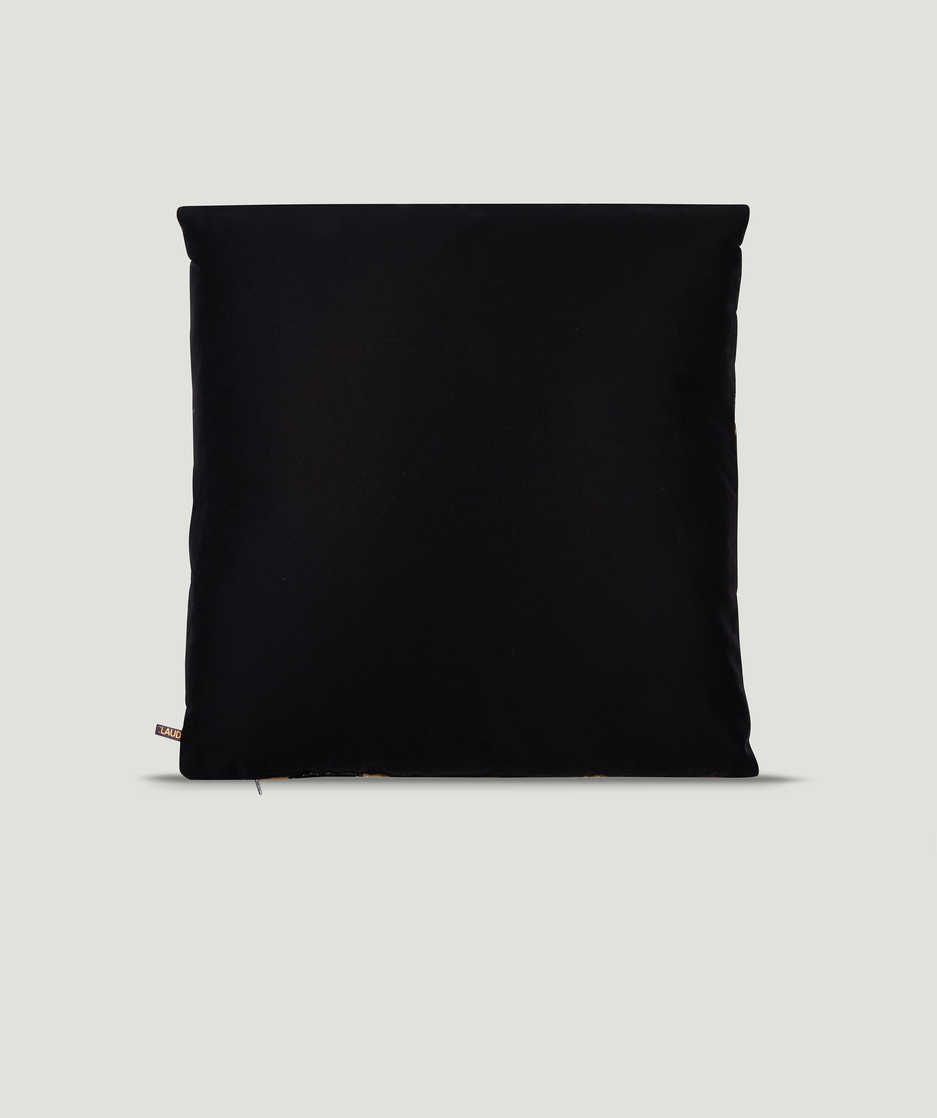 Nora decorative cushion - CLAUDI