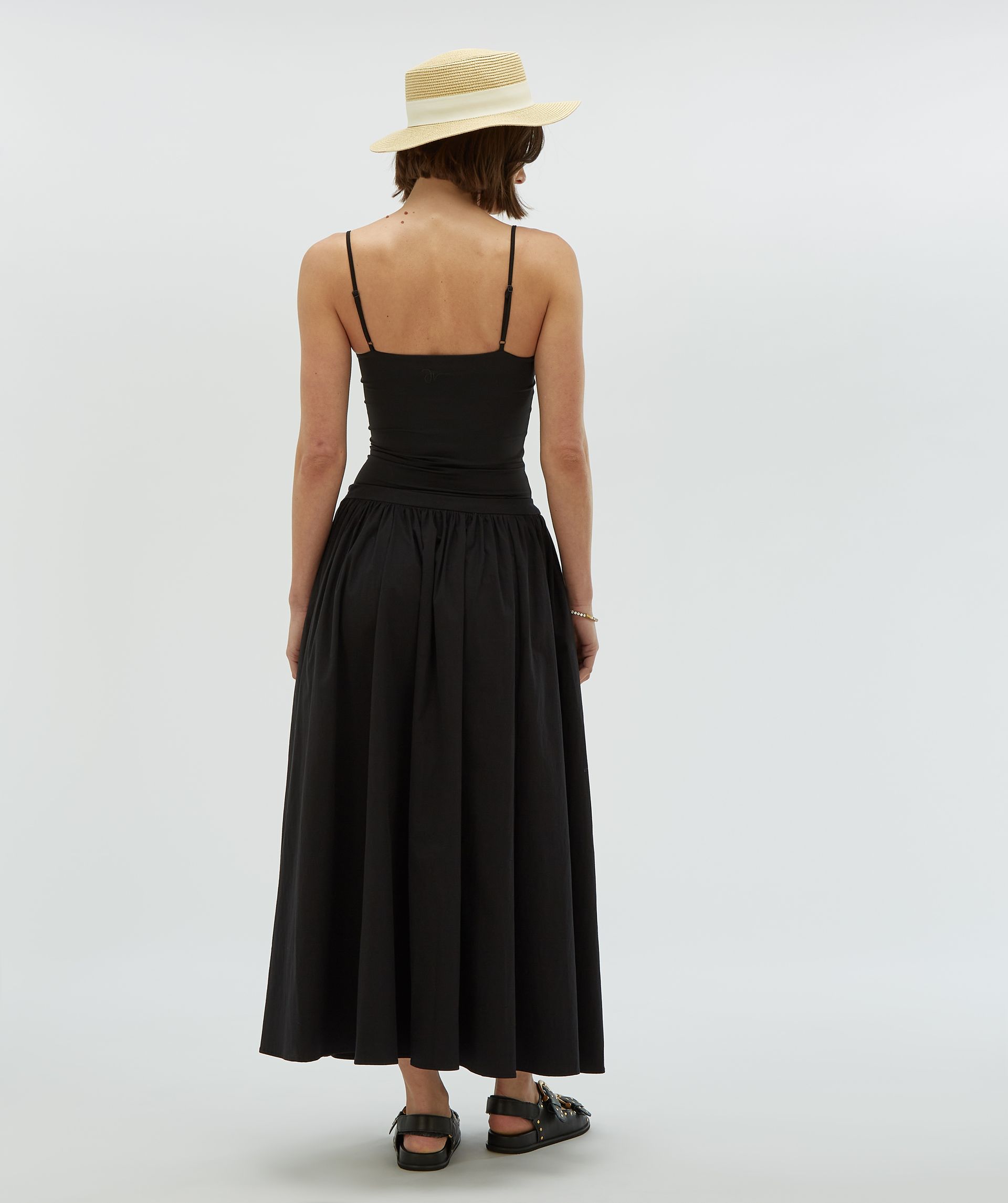 NOVA mid rise skirt