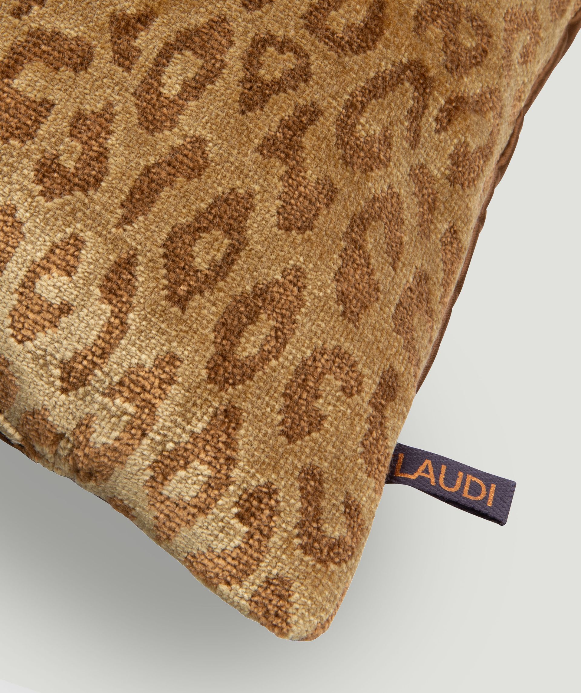 Olla decorative cushion - CLAUDI