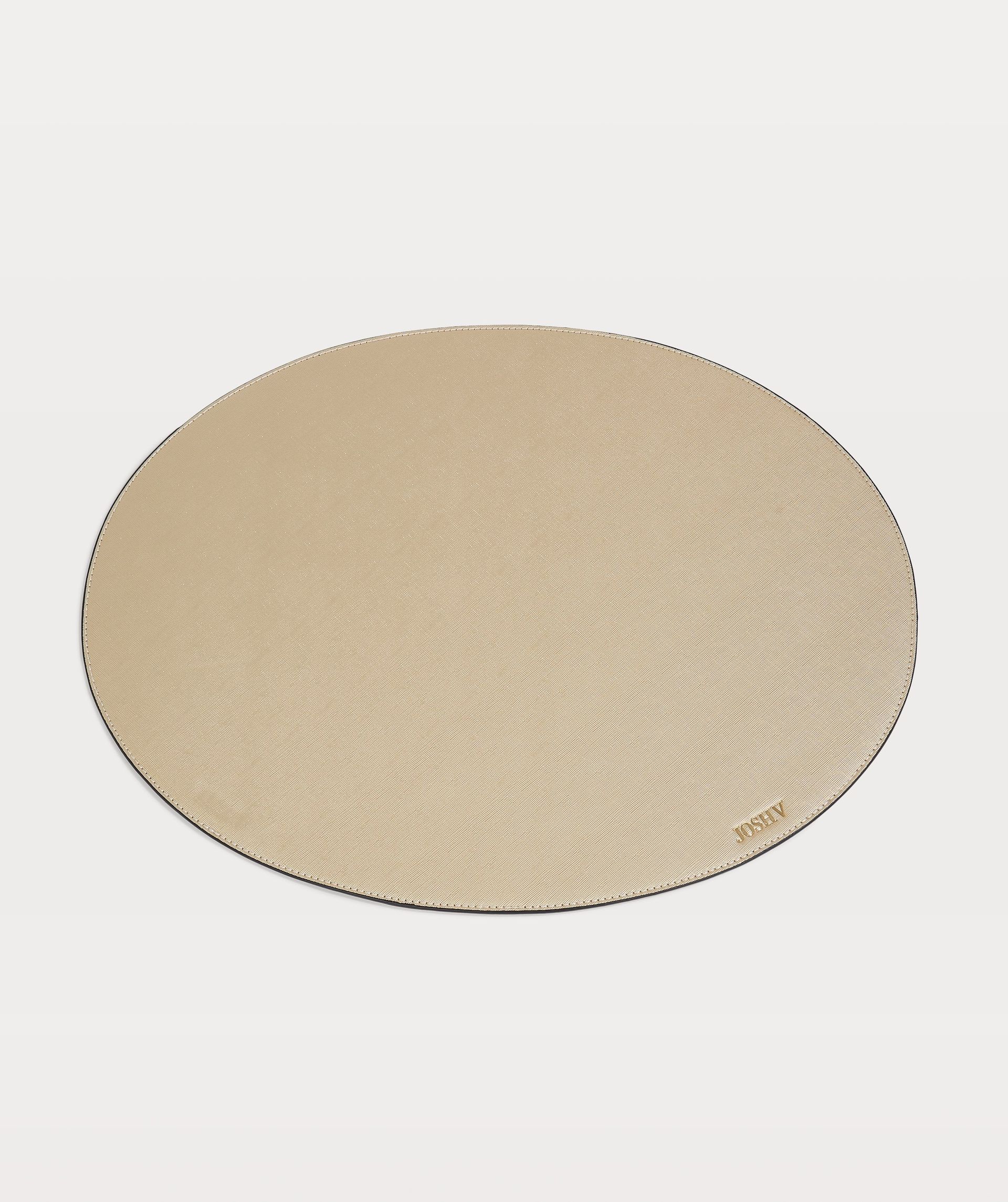 Rowena table mats set
