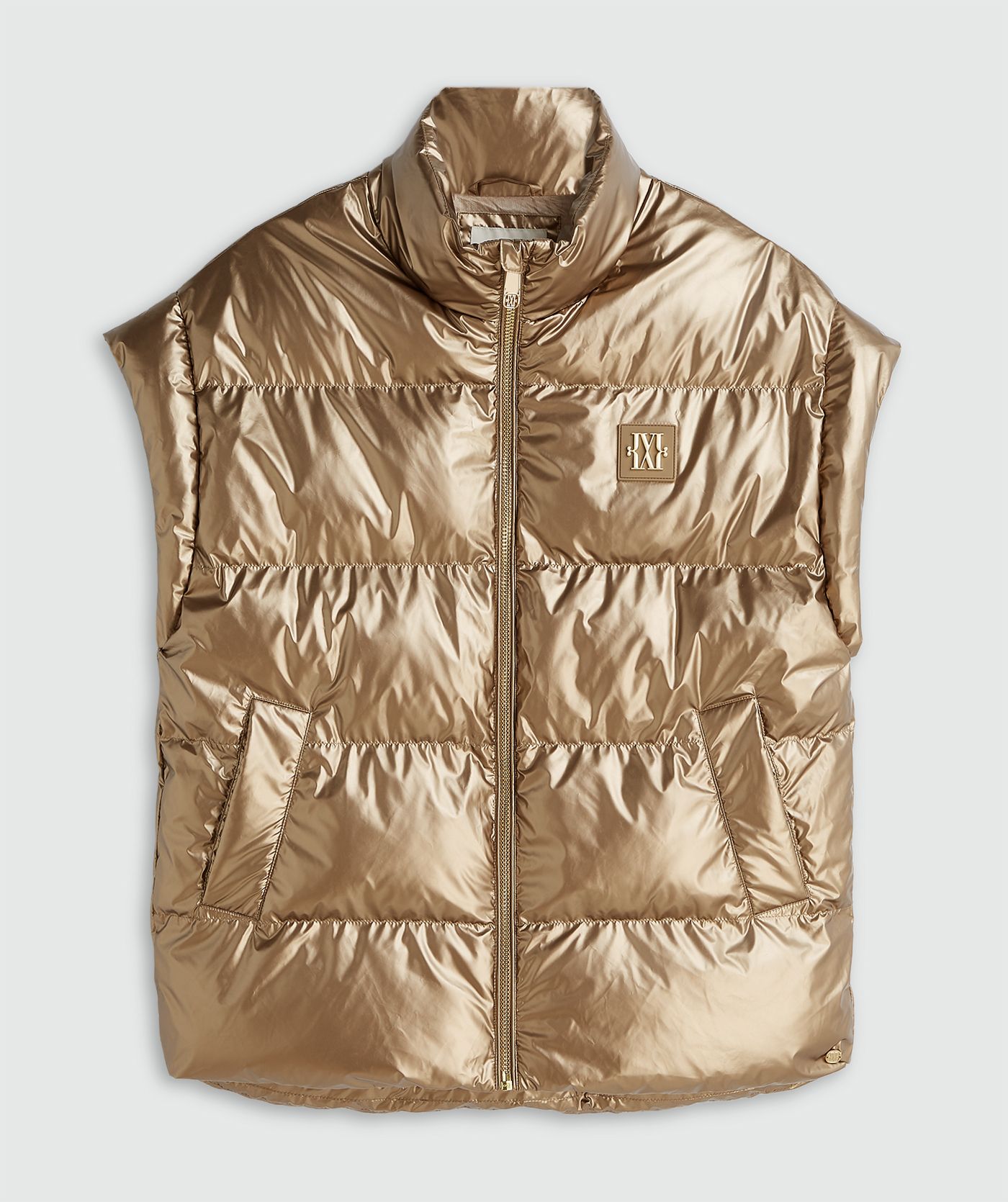 Metallic look bodywarmer in de kleur bruin zonder model, weergegeven op een lichtgrijze achtergrond
