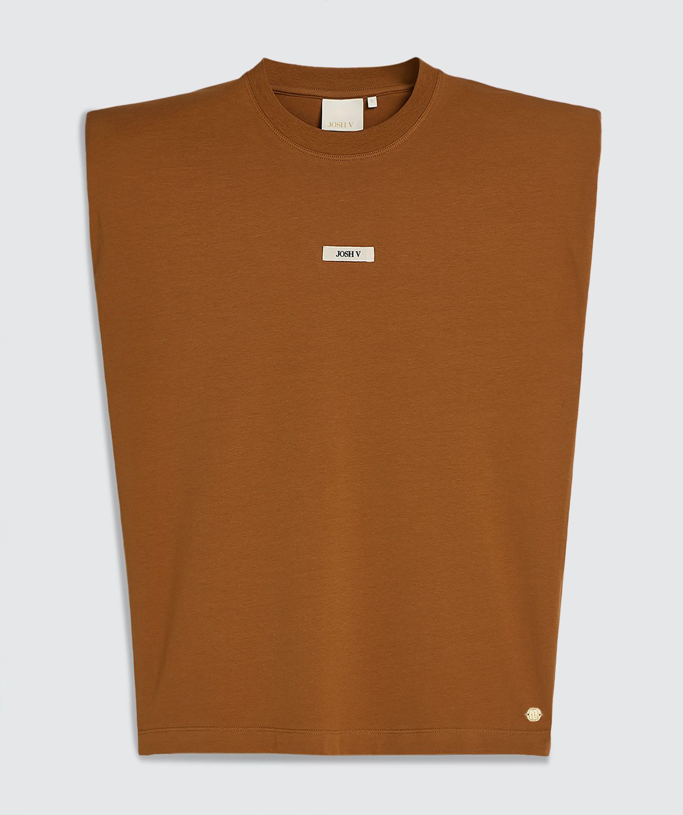 Een regular fit T-shirt met logo in de kleur Mocha Brown, zonder model, weergegeven op een lichtgrijze achtergrond