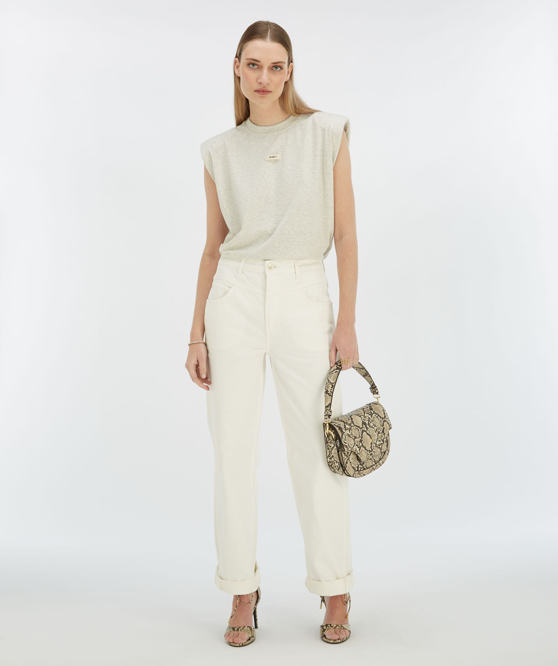 SUE T-shirt met schoudervulling