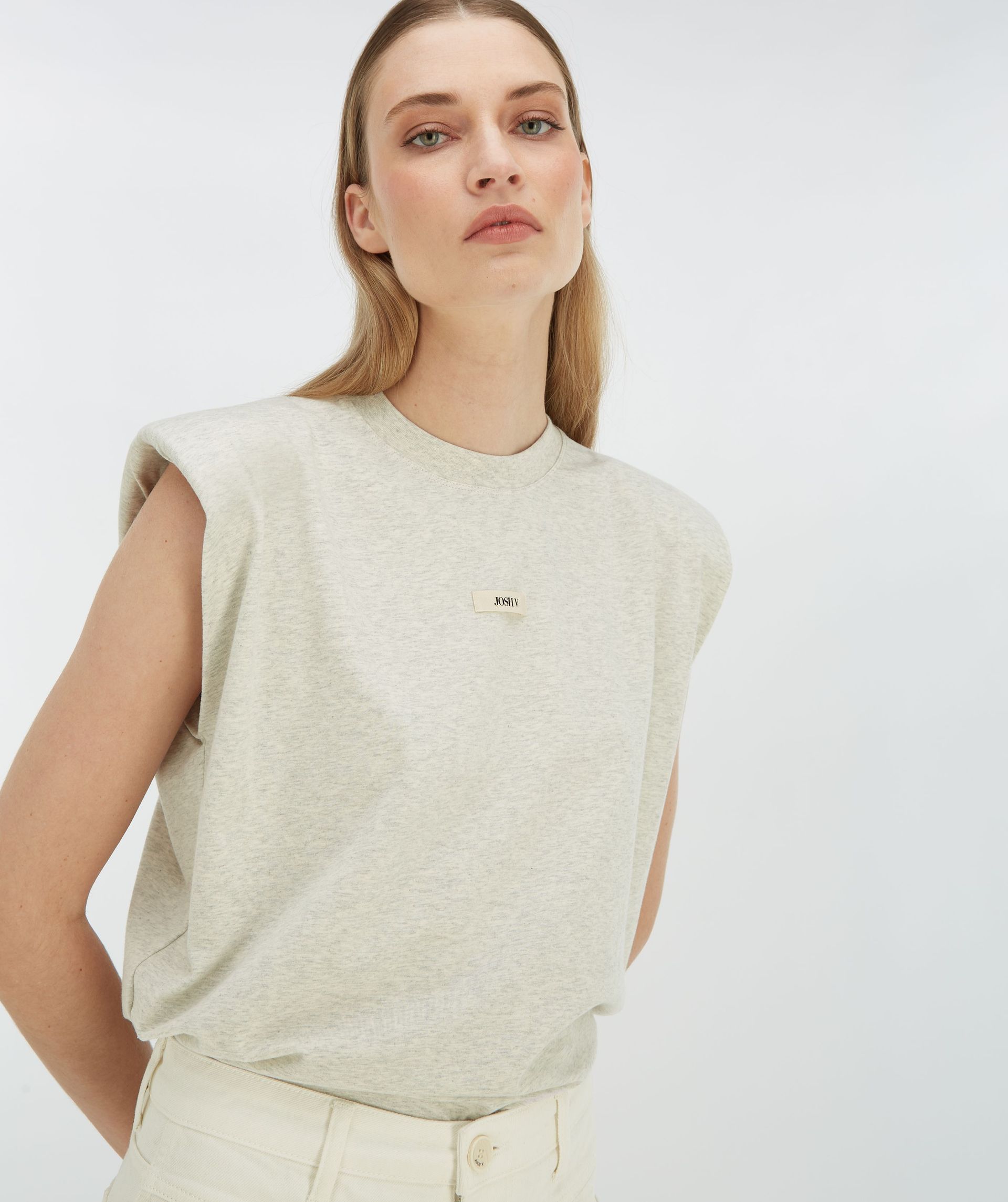SUE T-shirt met schoudervulling