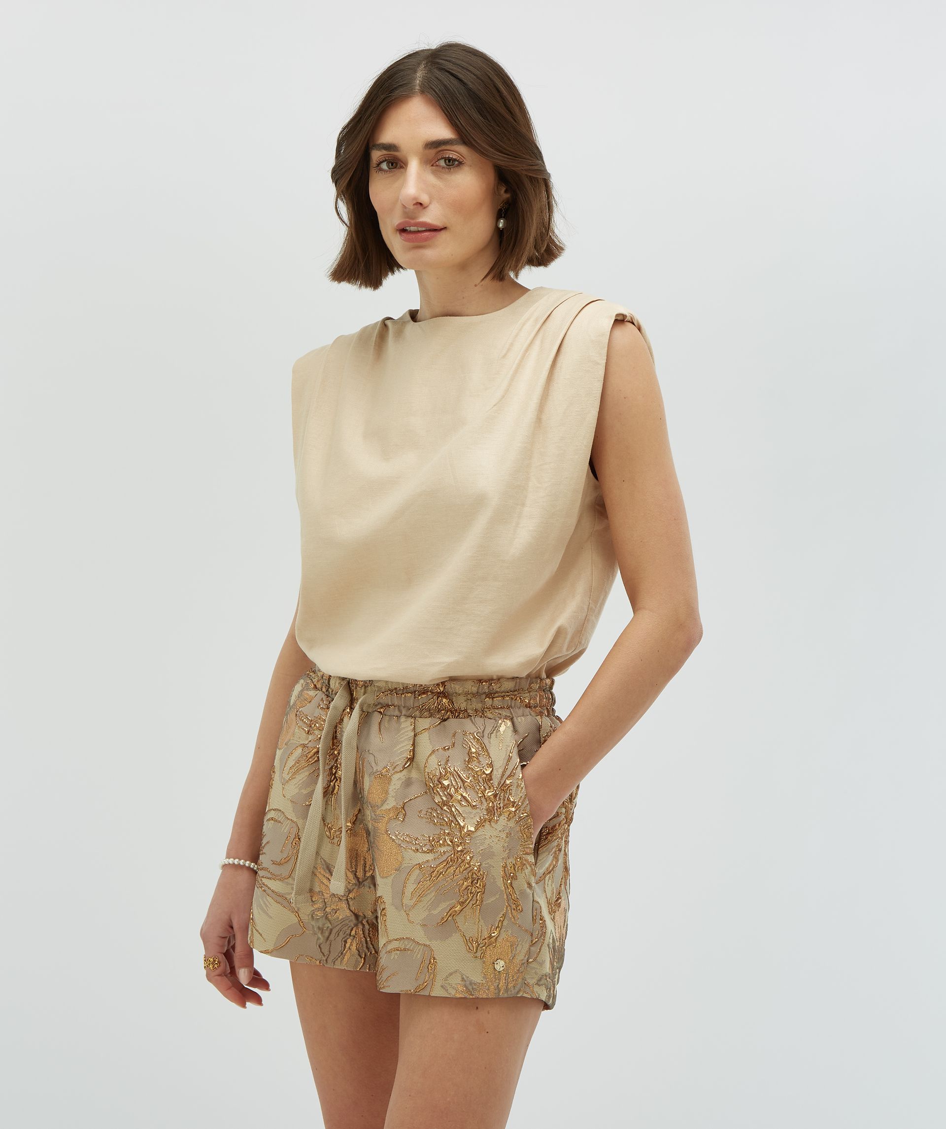 SUKI Regular Fit Top