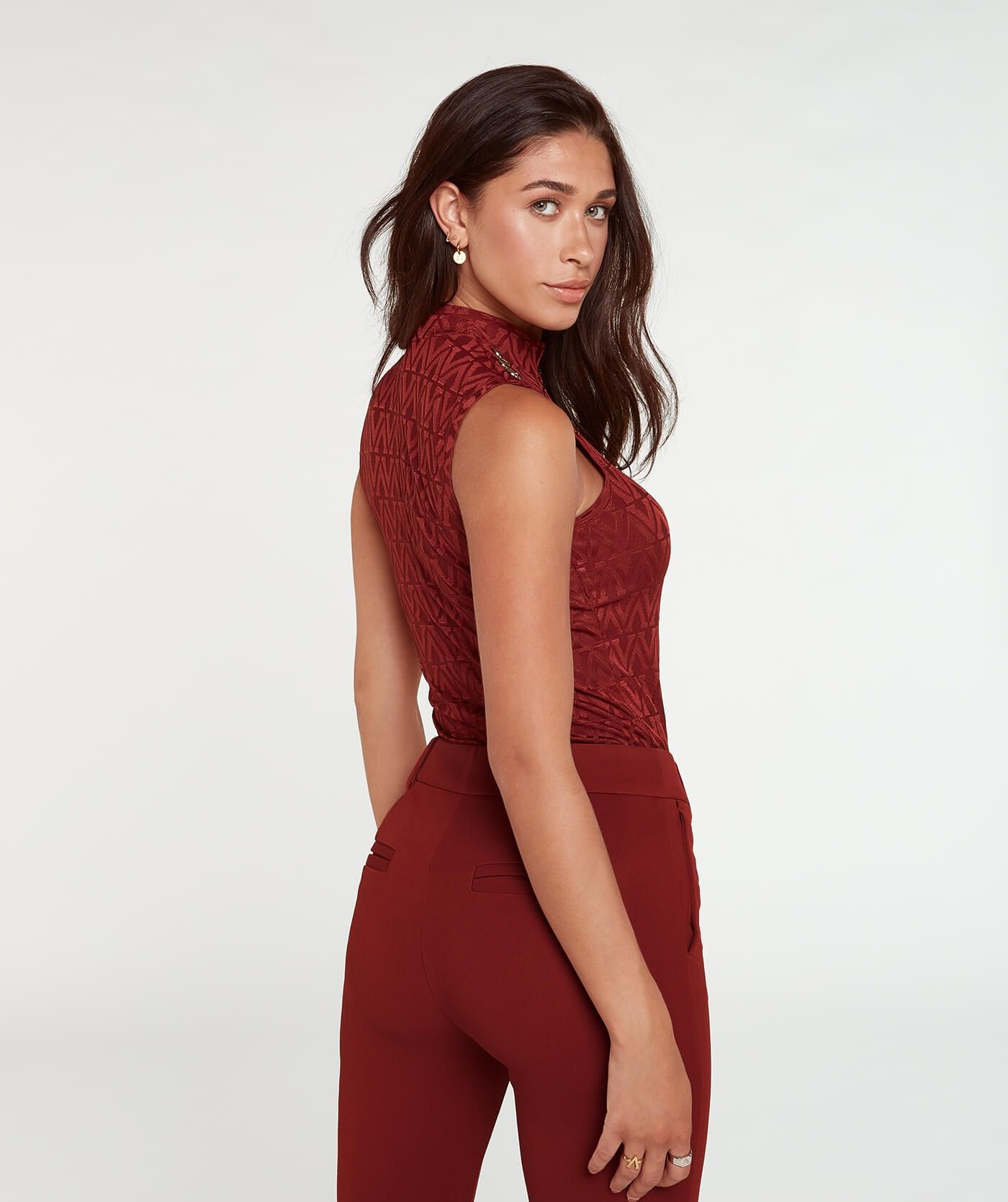 TOBI Top