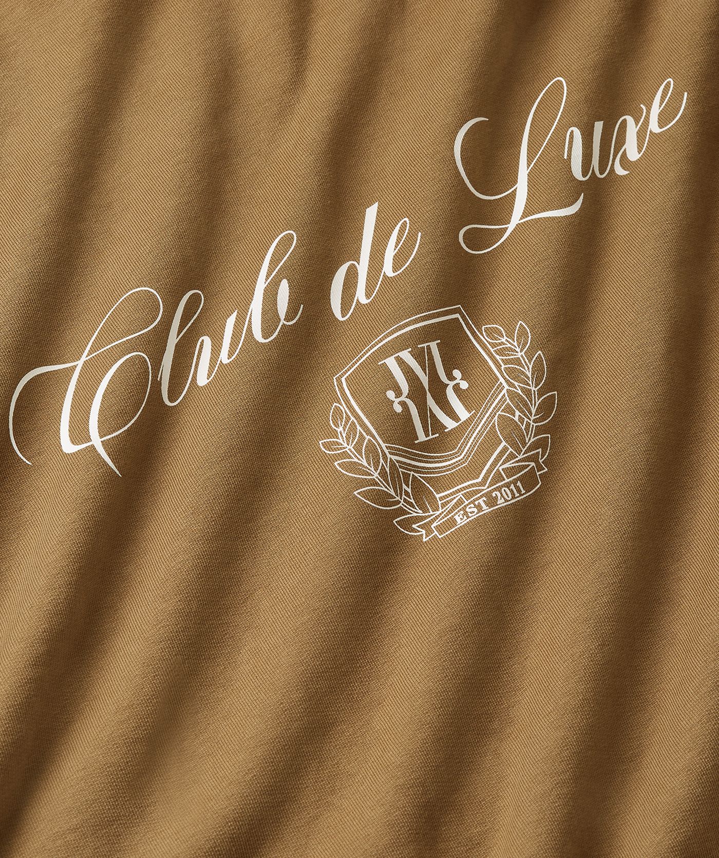 Close-up van de tekst op de sweater.