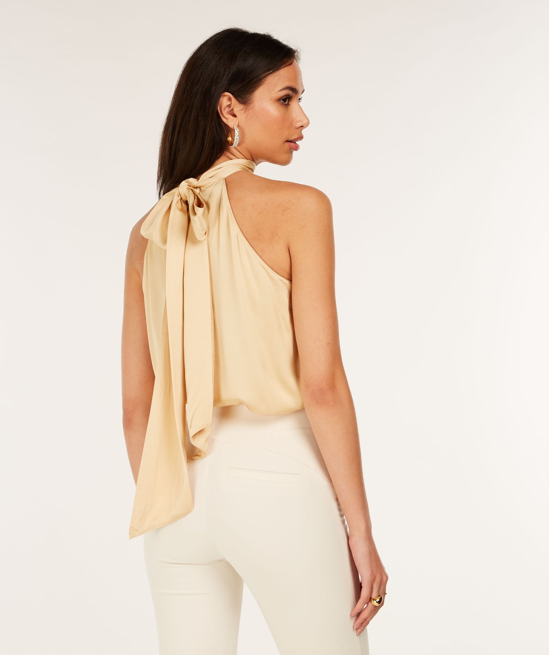 YANIEK Top