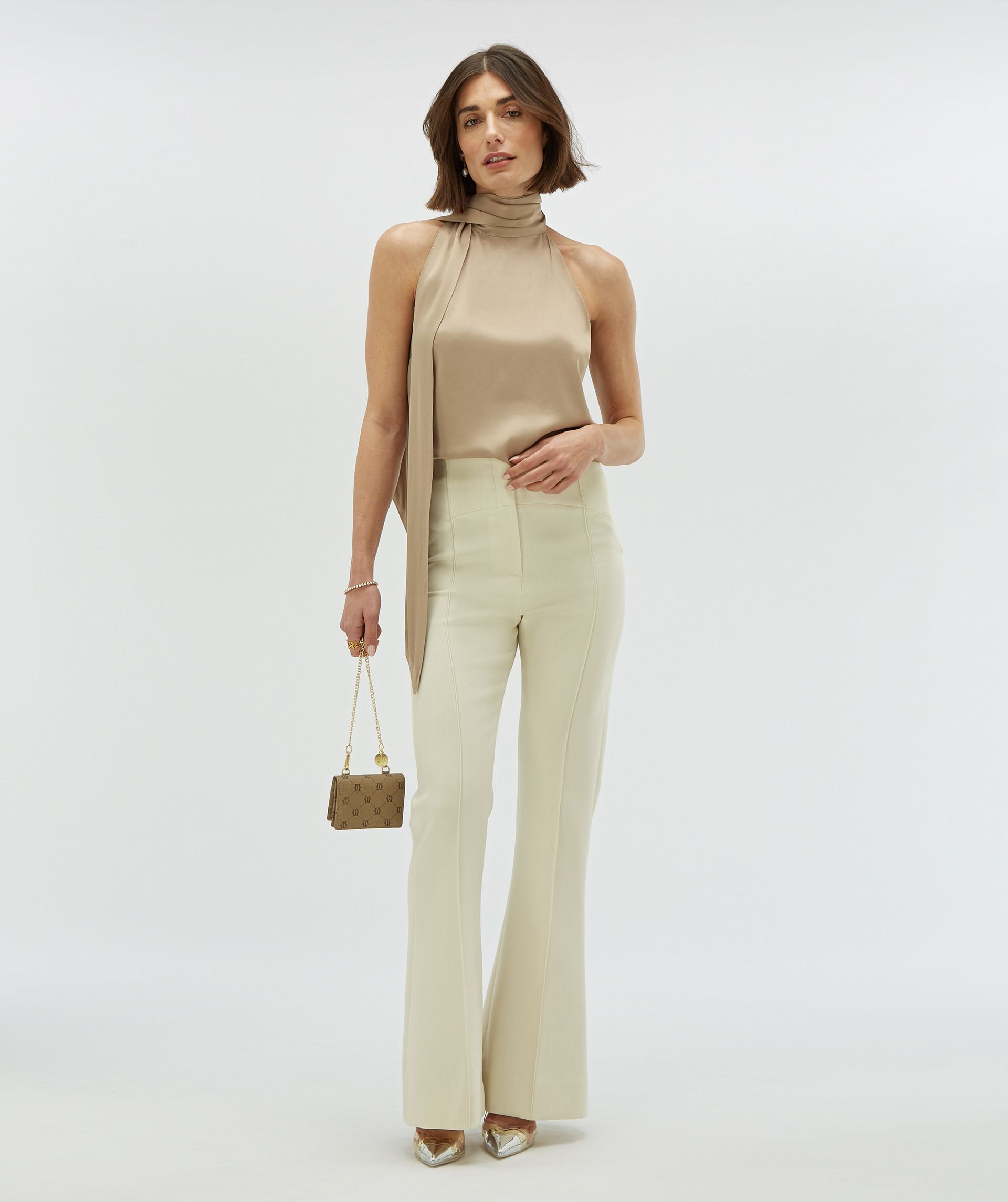 YANIEK loose fit top in satijn look