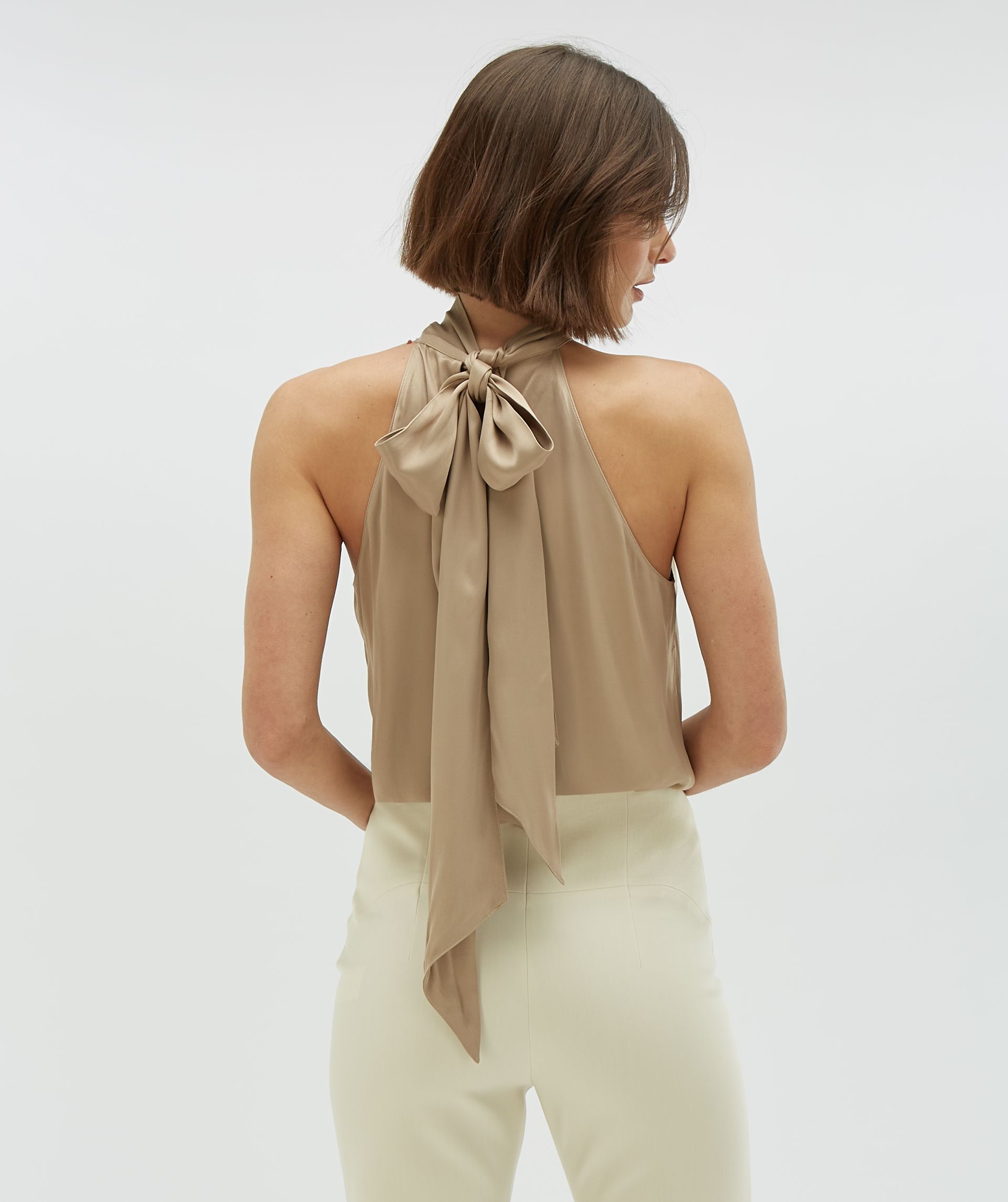 YANIEK loose fit top in satijn look