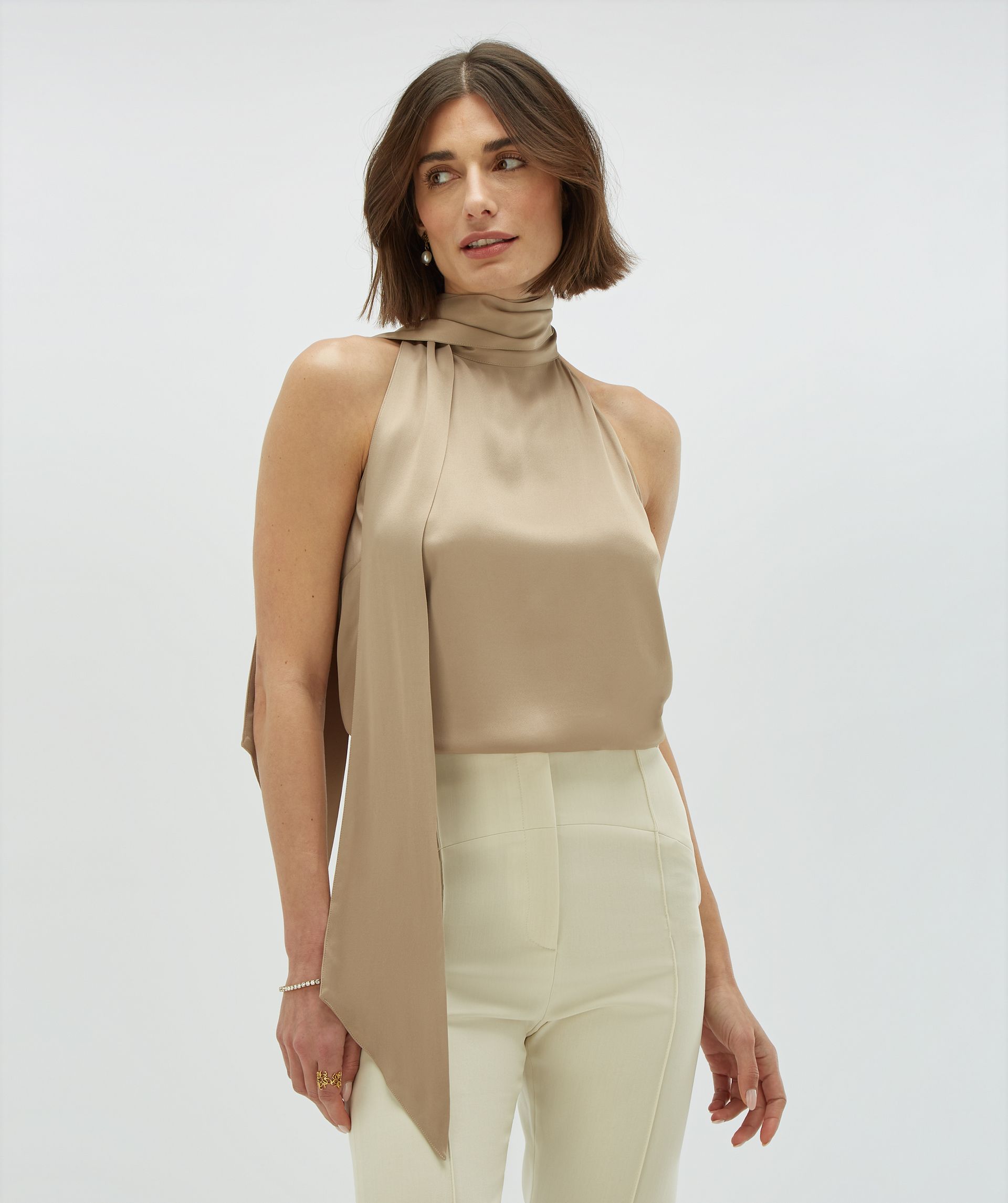YANIEK loose fit top in satijn look