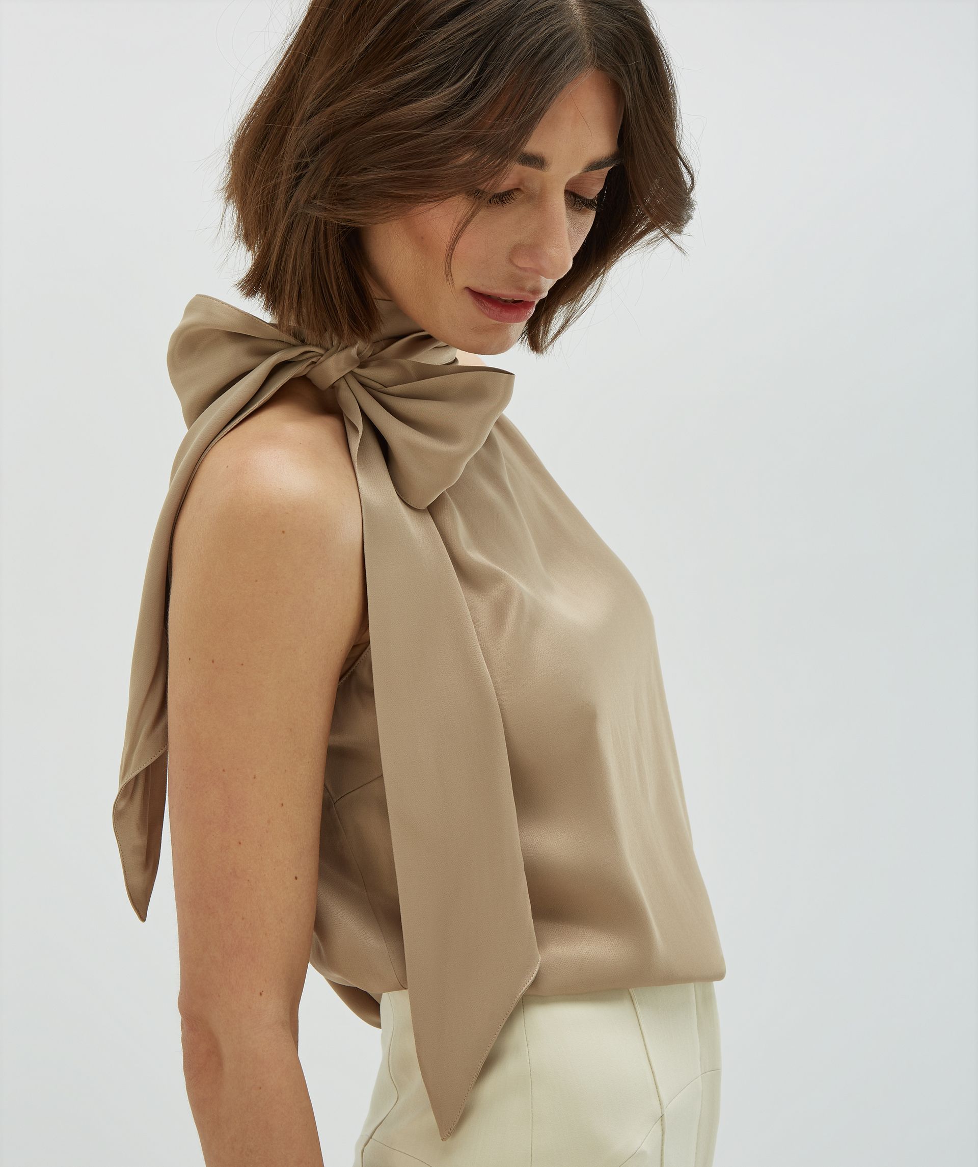 YANIEK loose fit top in satijn look