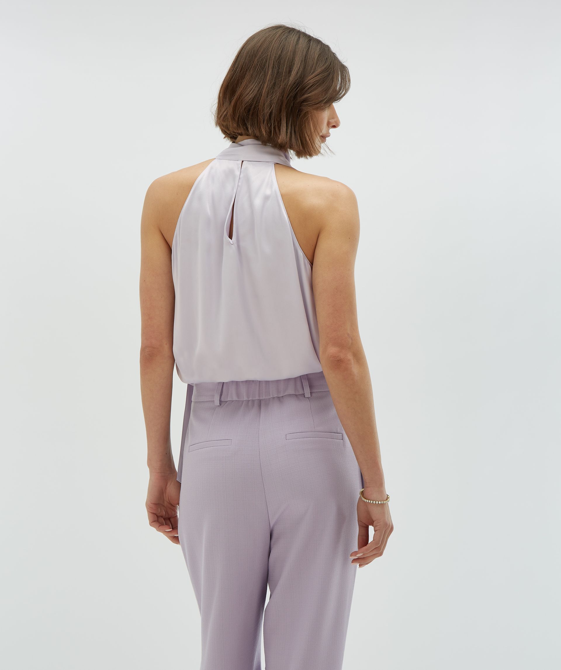YANIEK loose fit top in satijn look