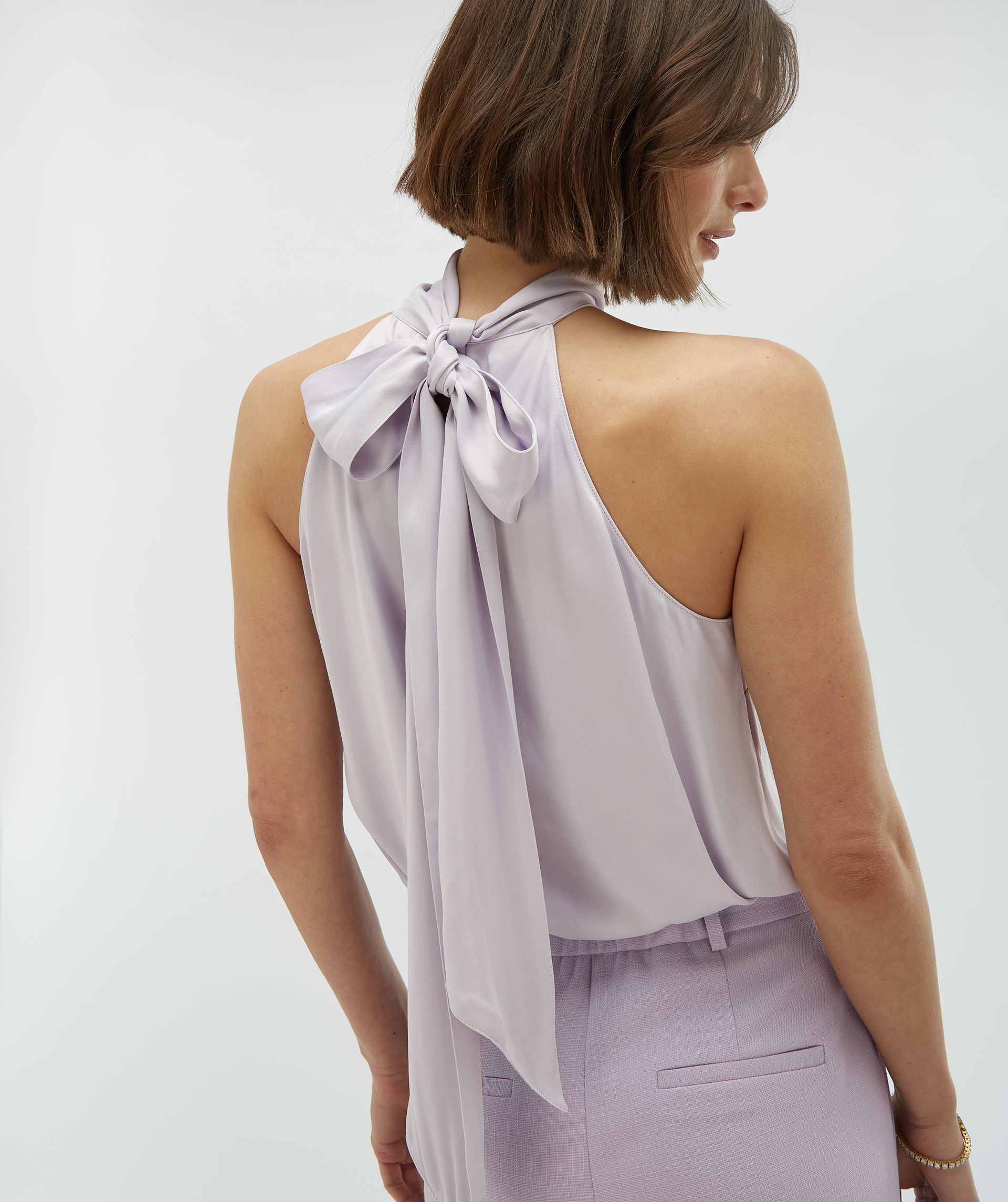 YANIEK loose fit top in satijn look