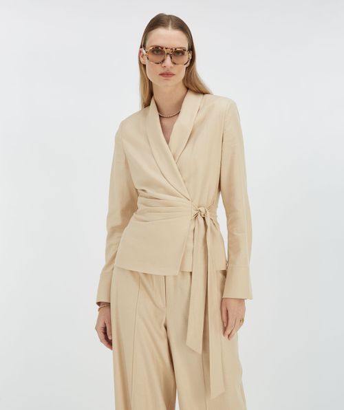 BENTHE figurbetonter Blazer mit Bindegürtel