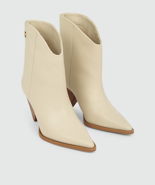 ELMIRA leather boots