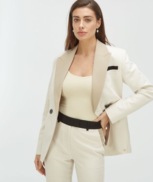 KENNY taillierter Blazer mit Kontrasteffekt
