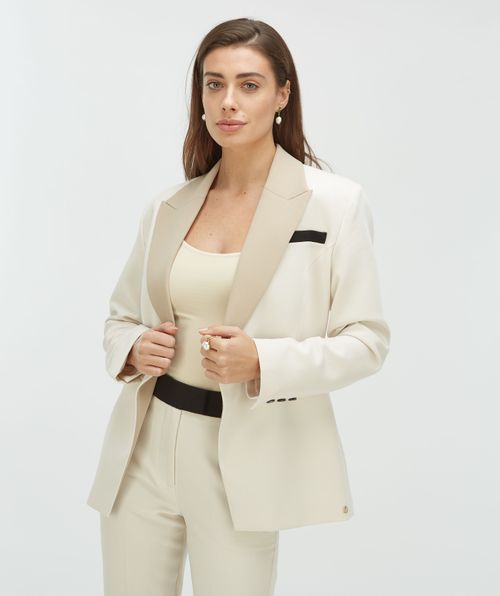 KENNY taillierter Blazer mit Kontrasteffekt